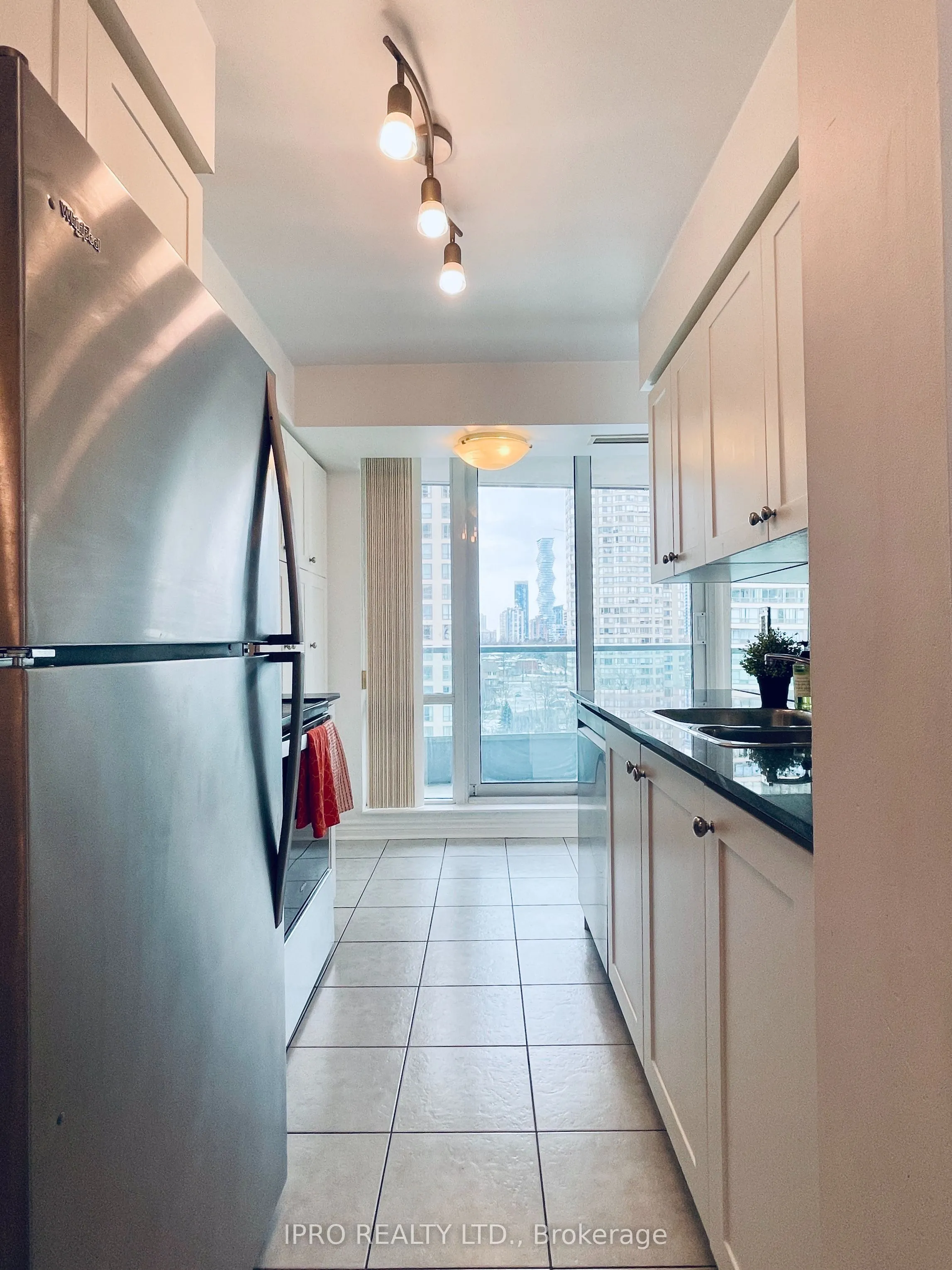 1 Elm Drive W, #908