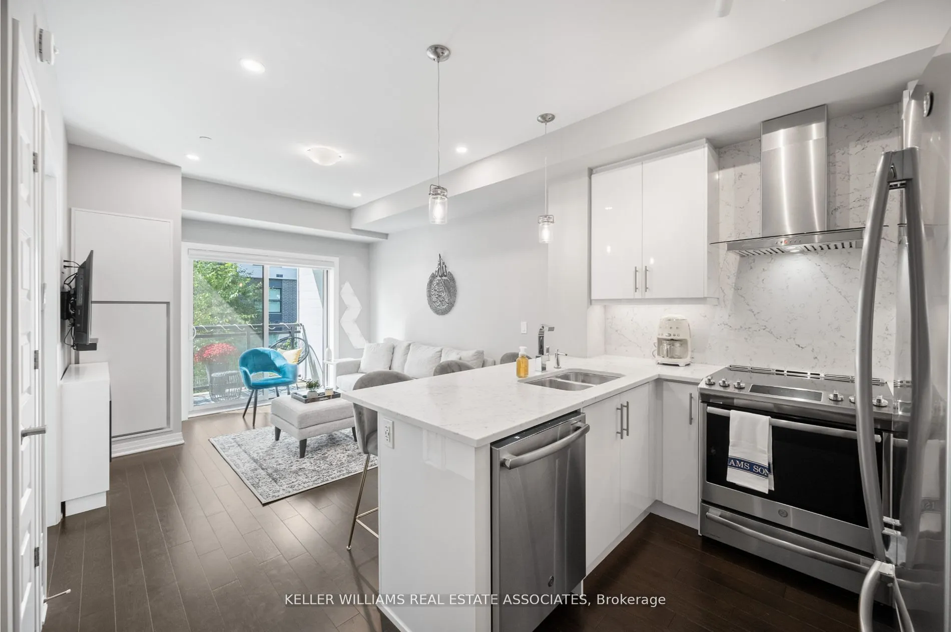 128 Grovewood Common, #226