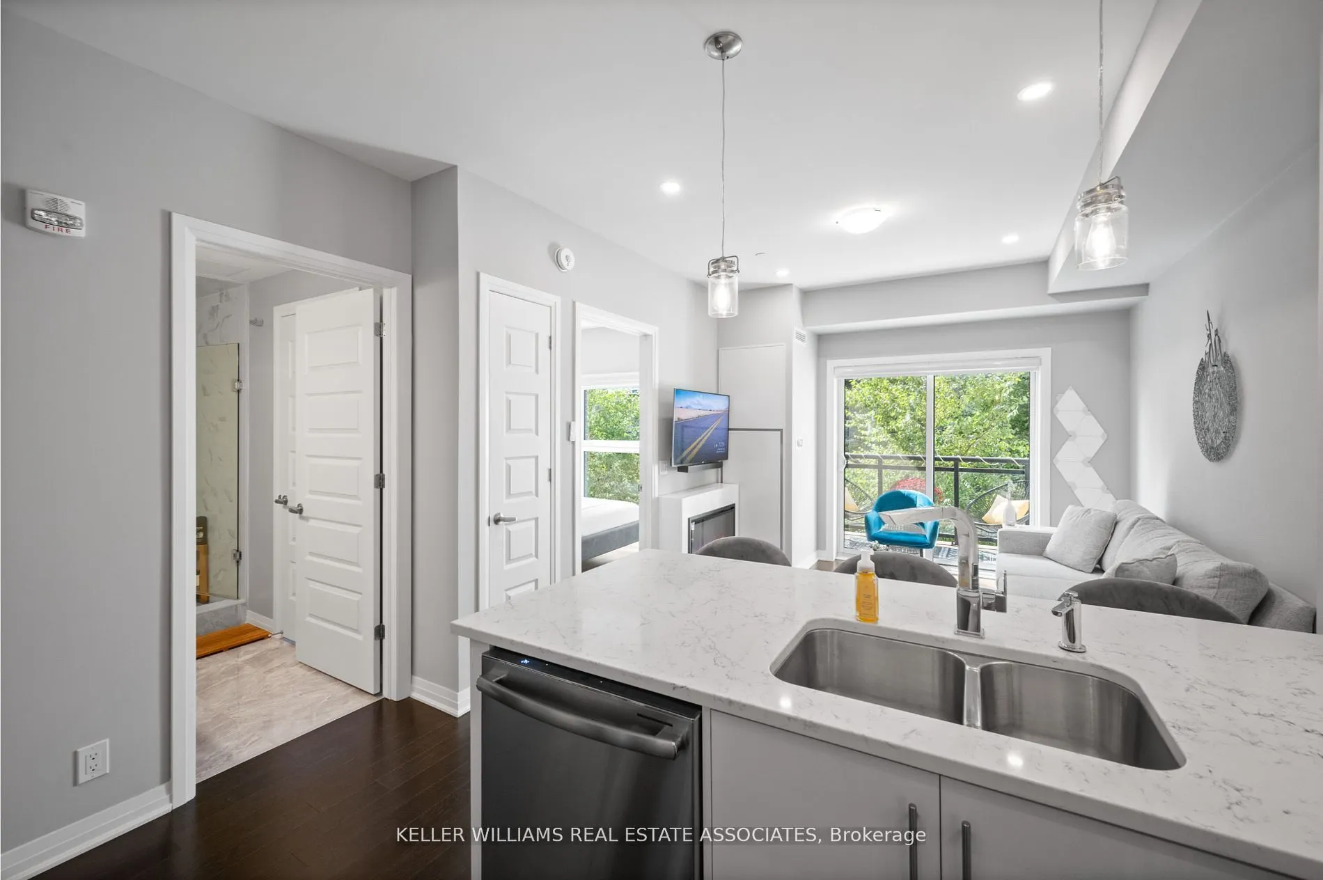128 Grovewood Common, #226