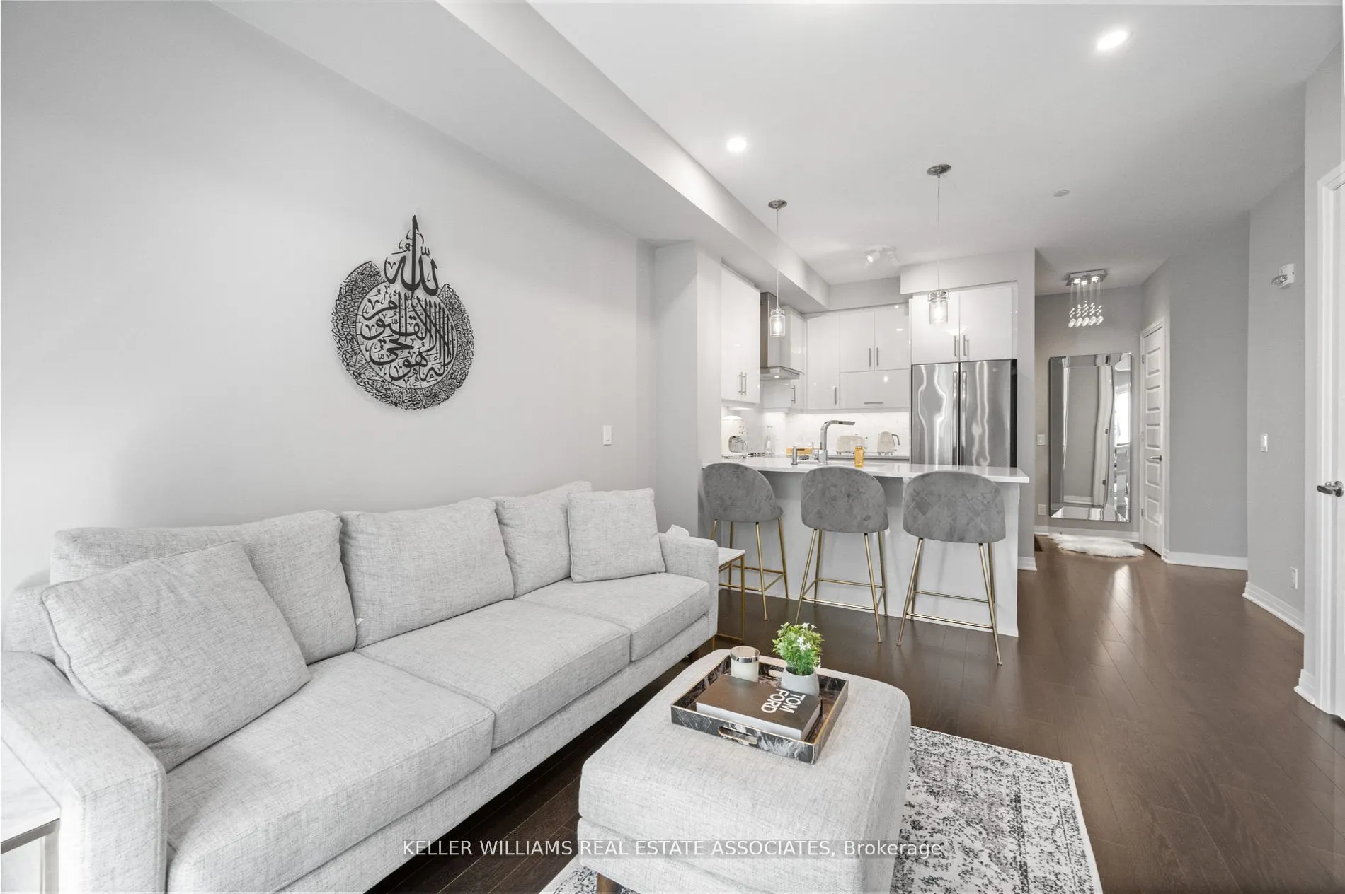 128 Grovewood Common, #226