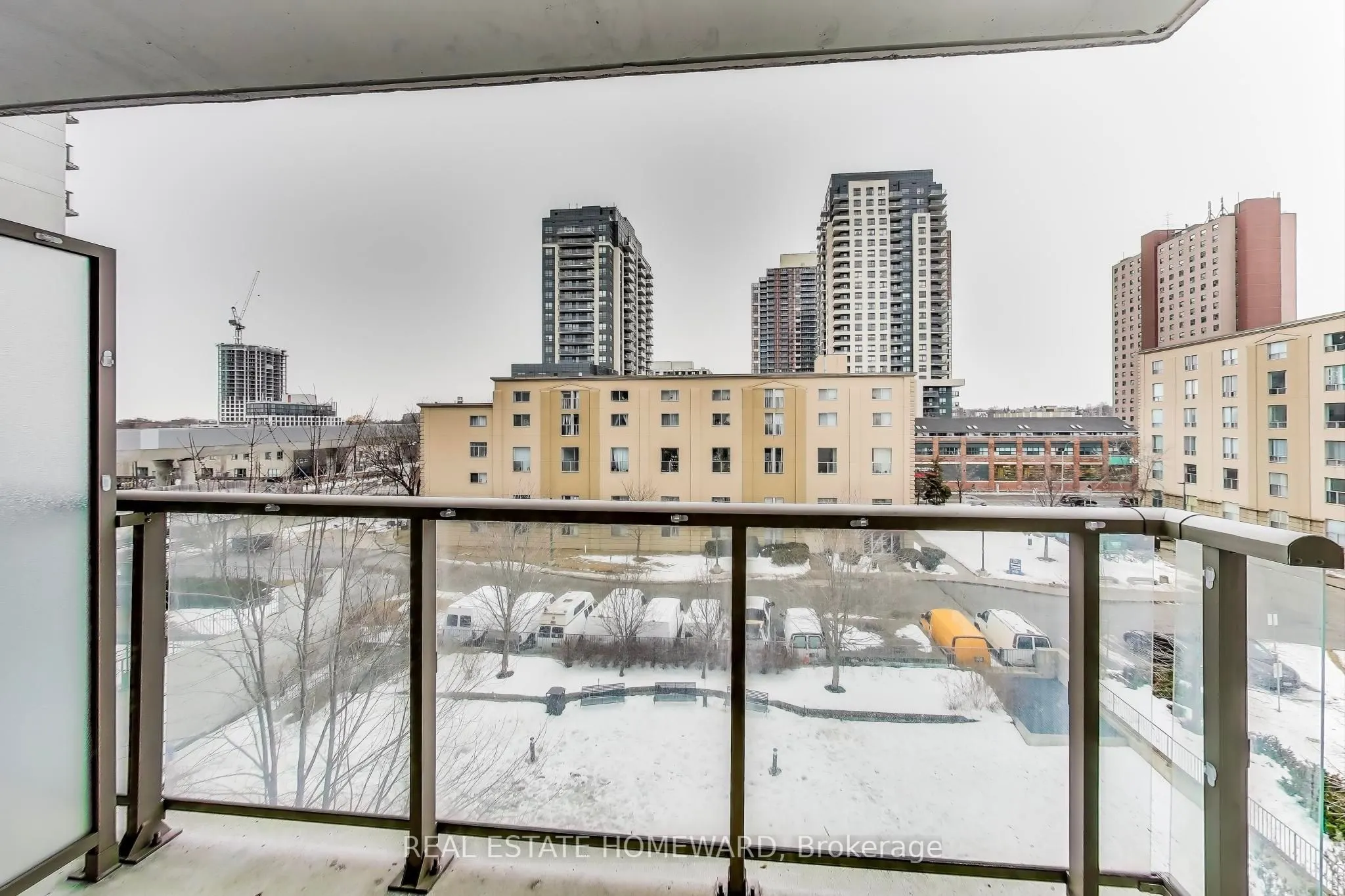 816 Lansdowne Avenue #406