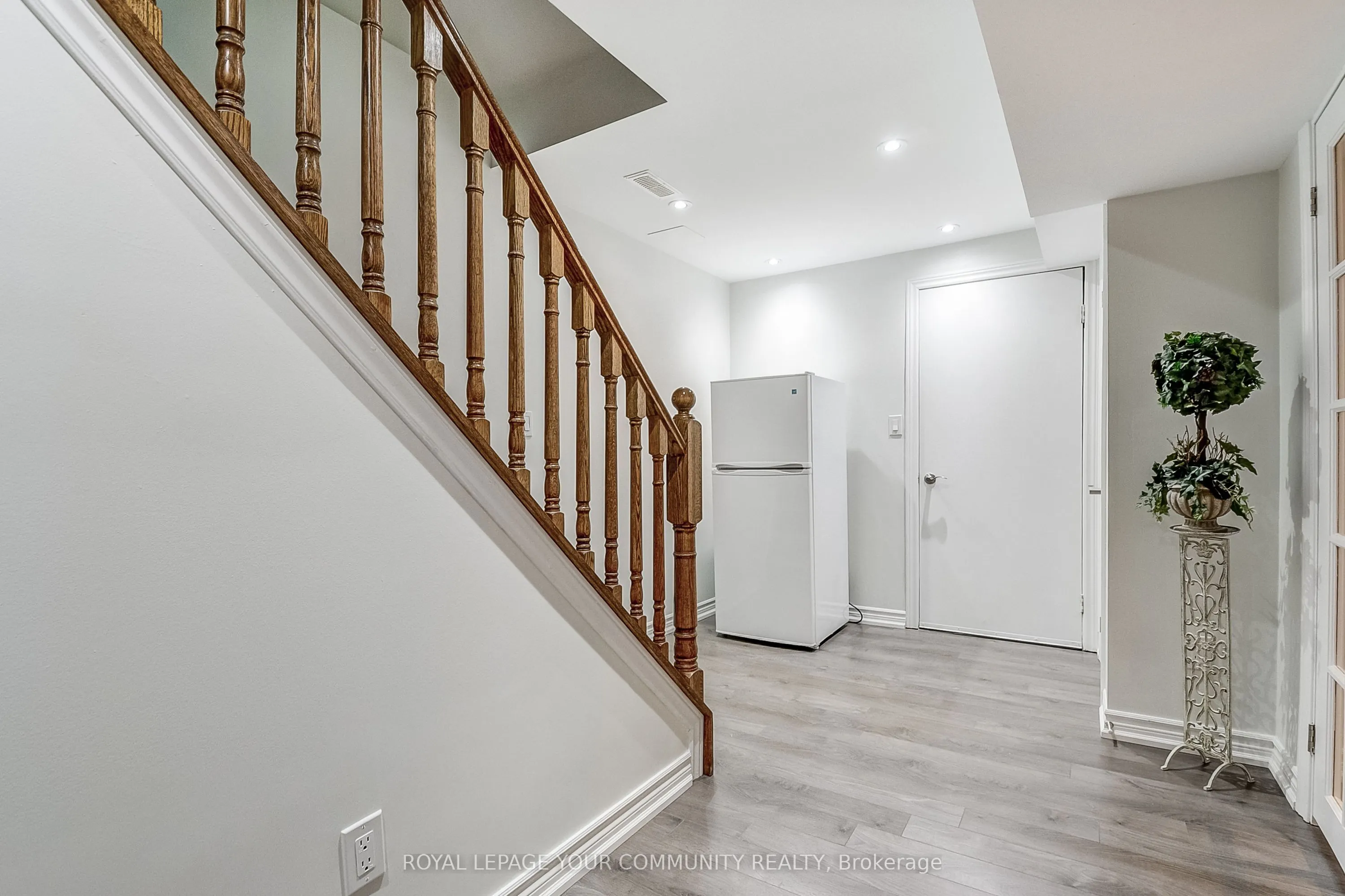 9 Hugo Road