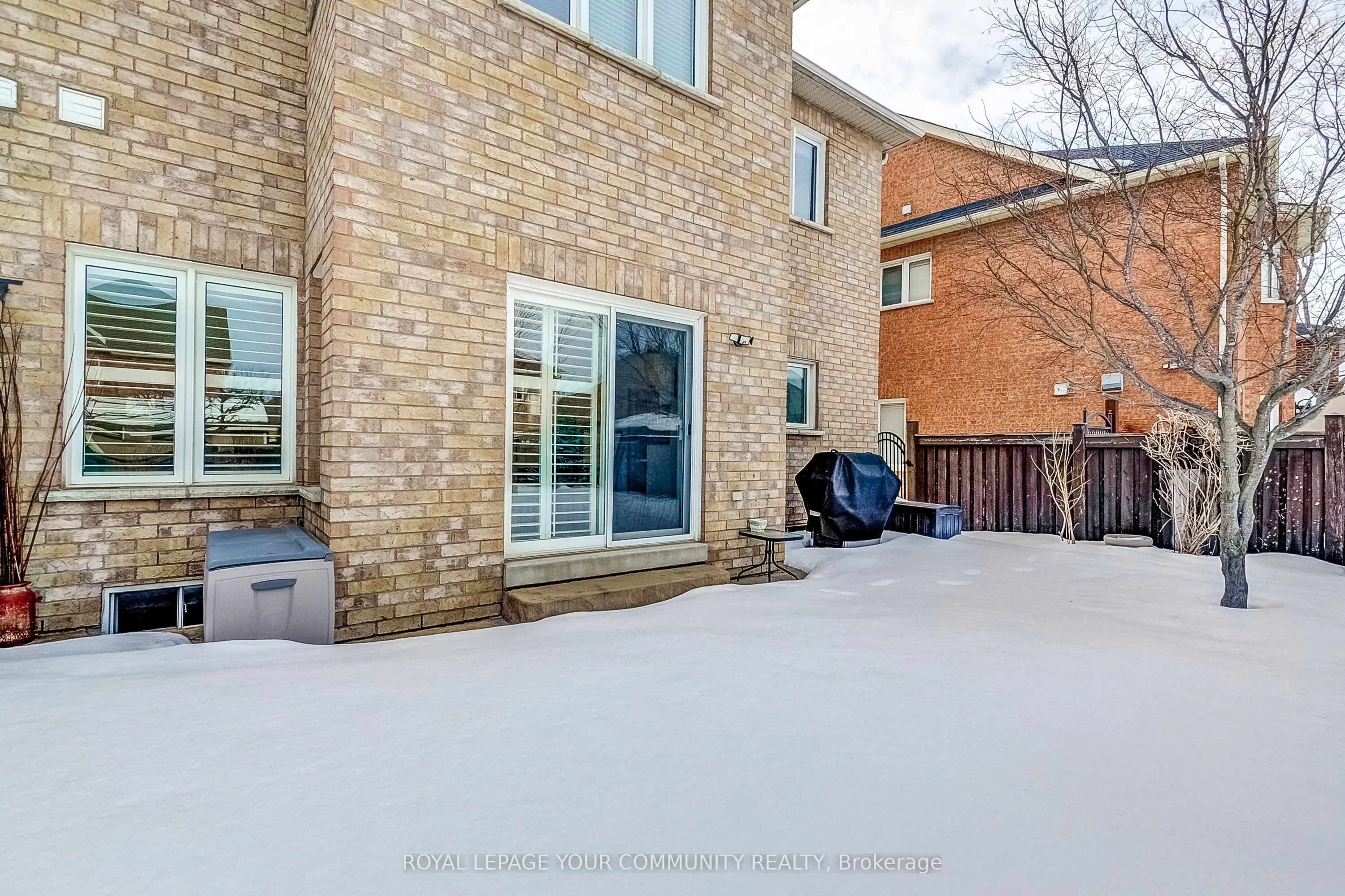 9 Hugo Road