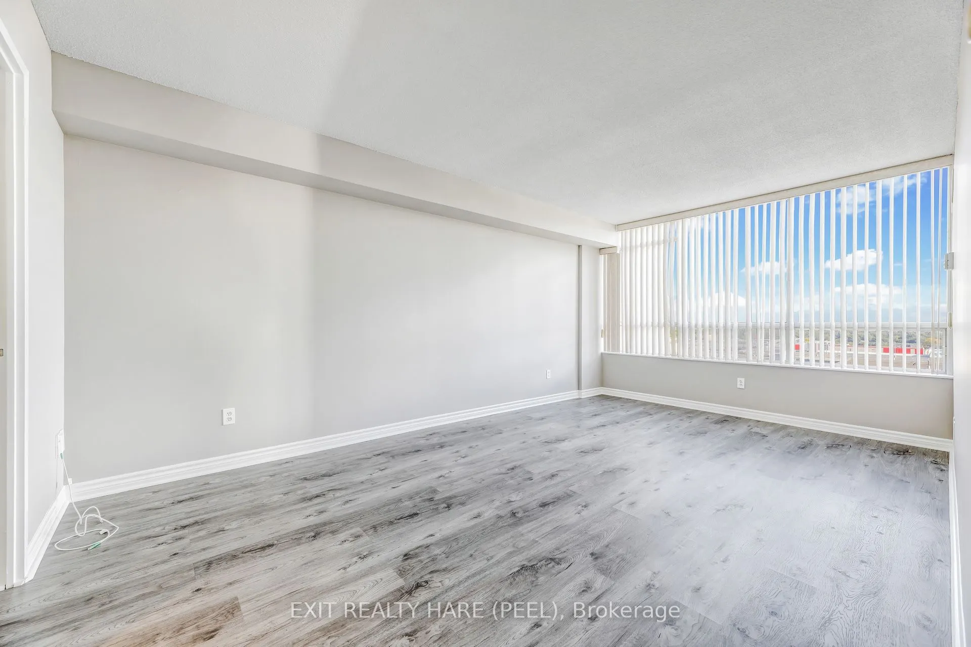 26 Hanover Road, #1002