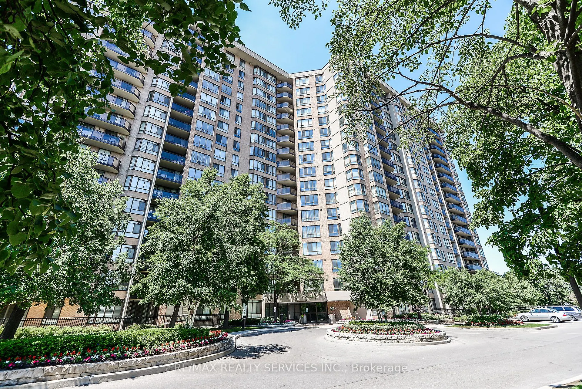 20 Cherrytree Drive, #411