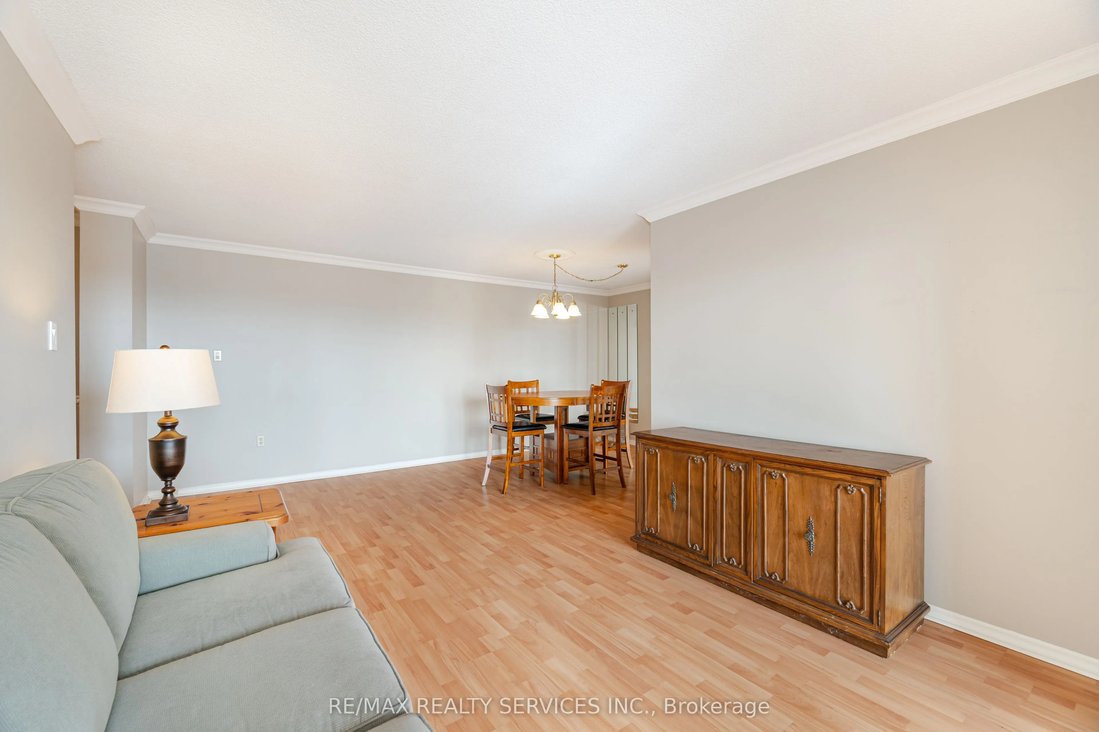 20 Cherrytree Drive, #411