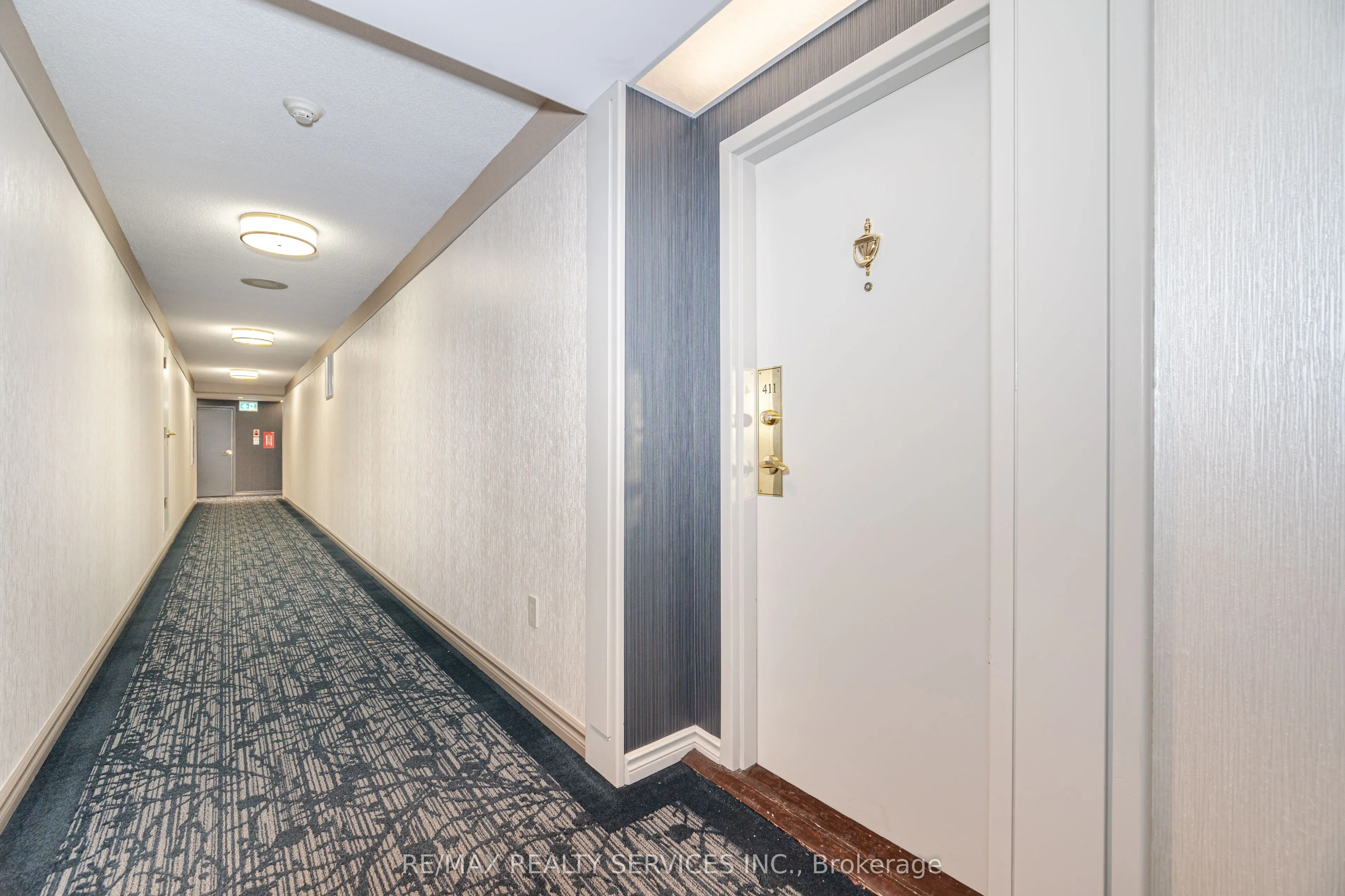 20 Cherrytree Drive, #411