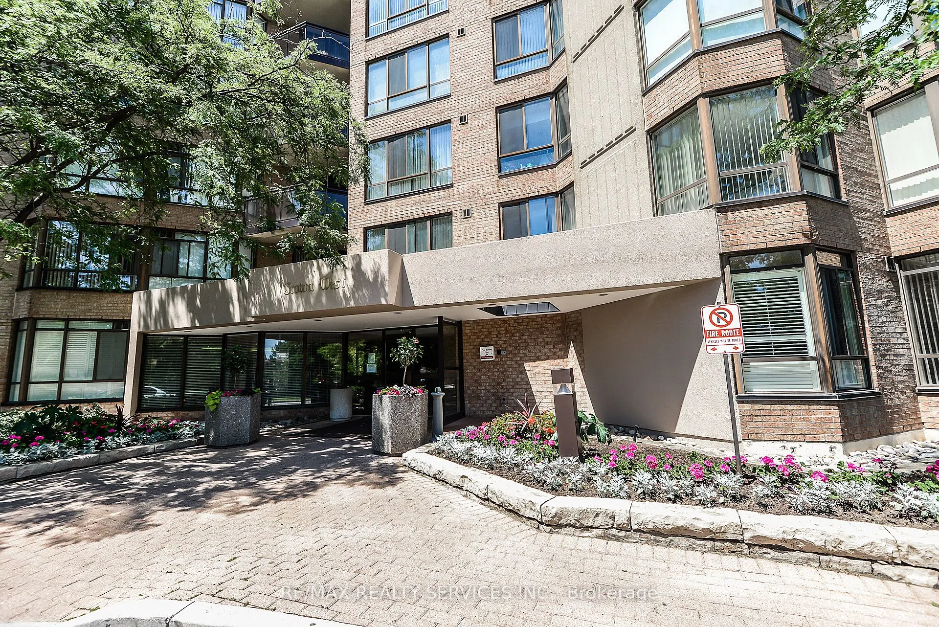 20 Cherrytree Drive, #411