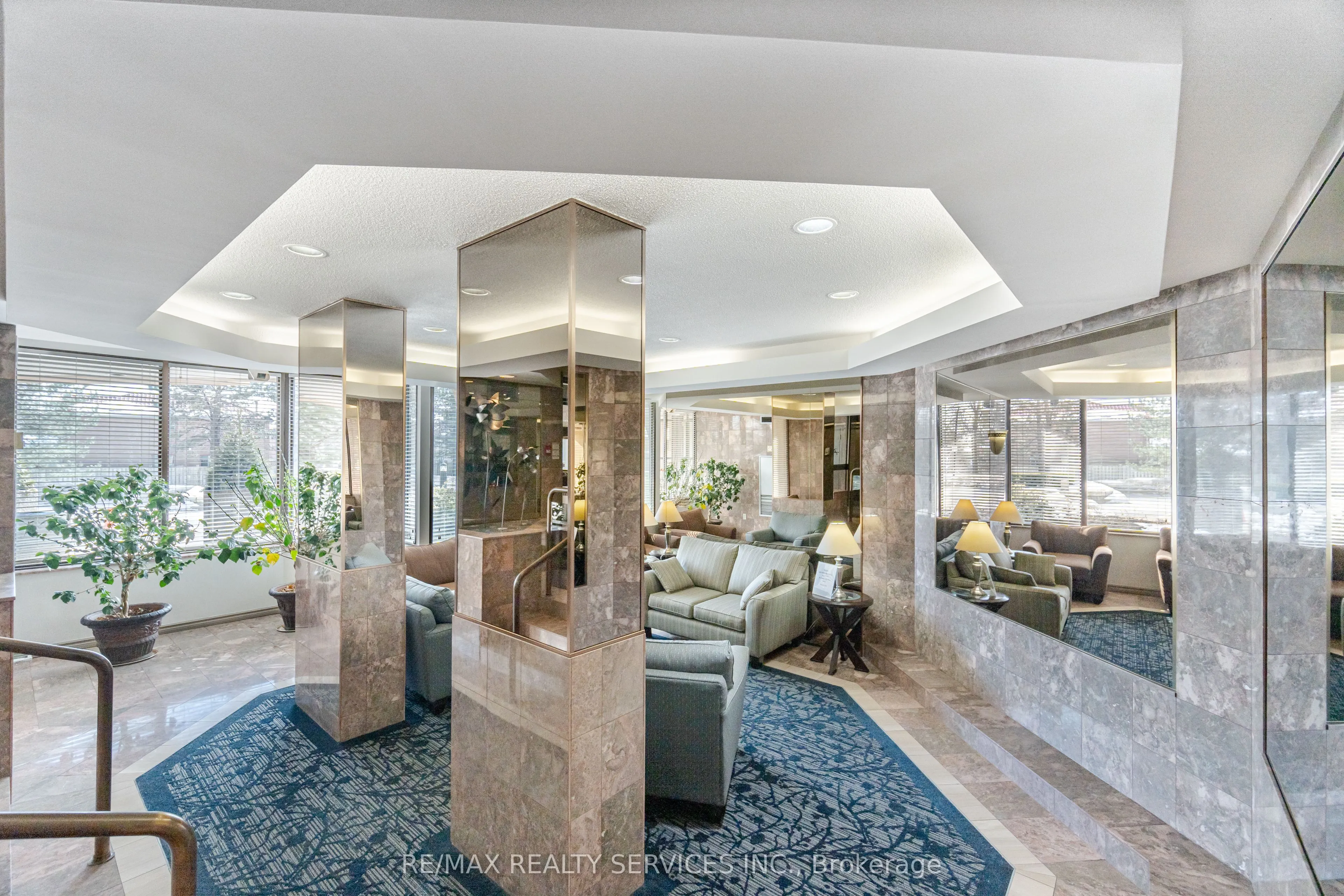20 Cherrytree Drive, #411