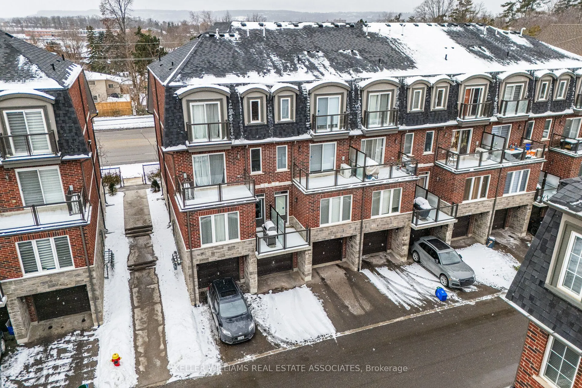 445 Ontario Street S, #72