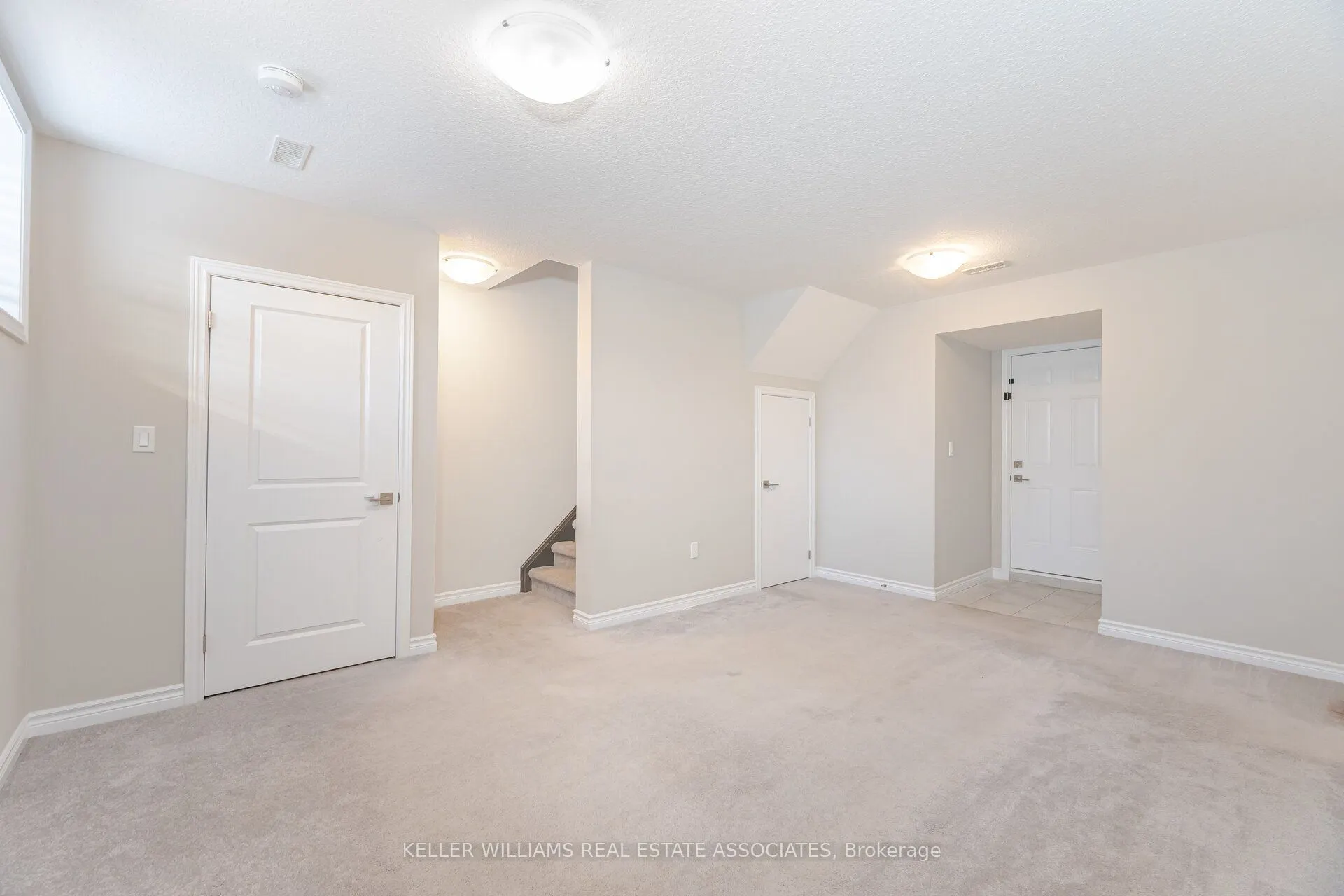 445 Ontario Street S, #72