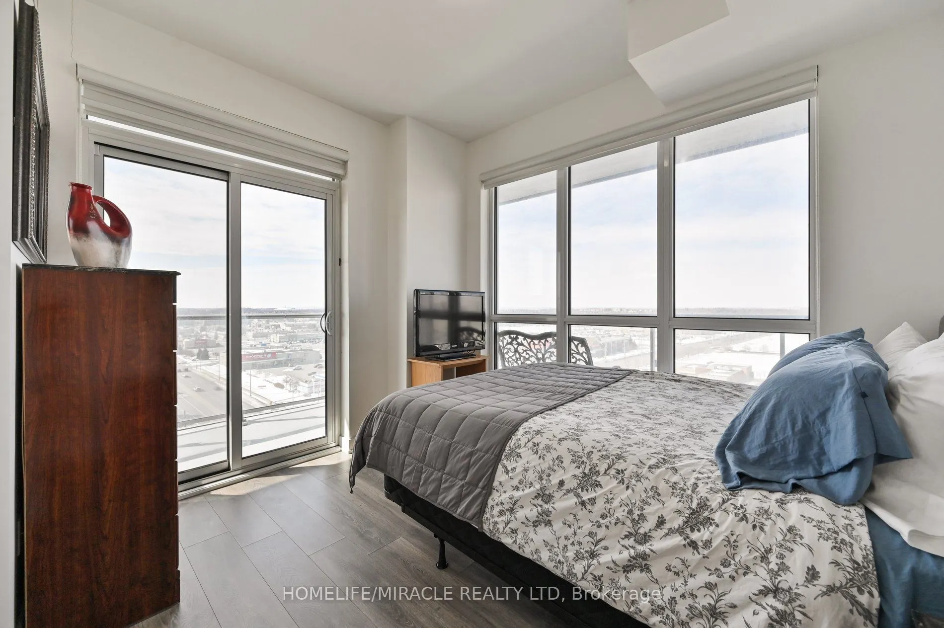 4655 Glen Erin Drive, #1108