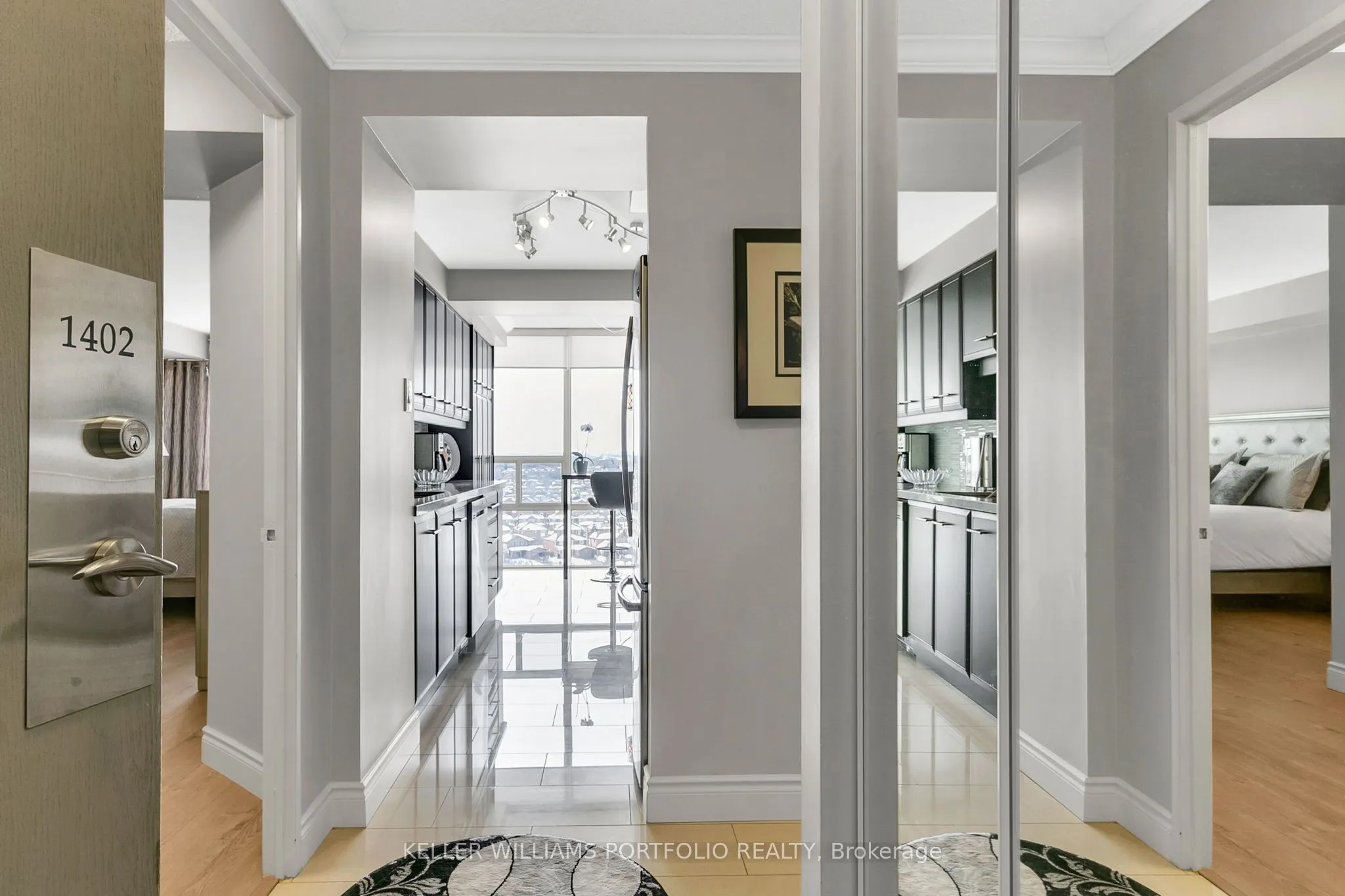 330 Rathburn Road W, #1402
