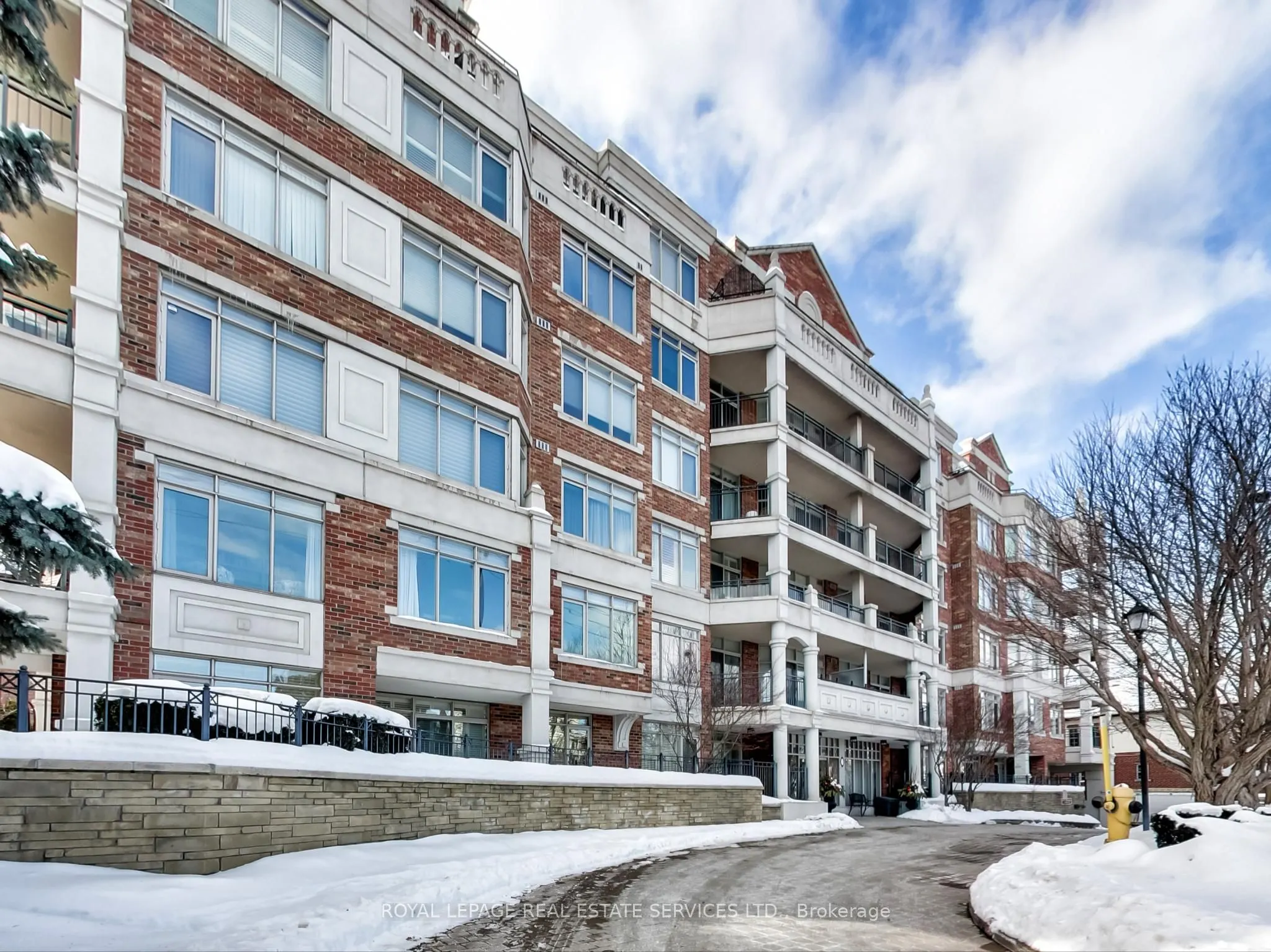 12 Old Mill Trail, #206