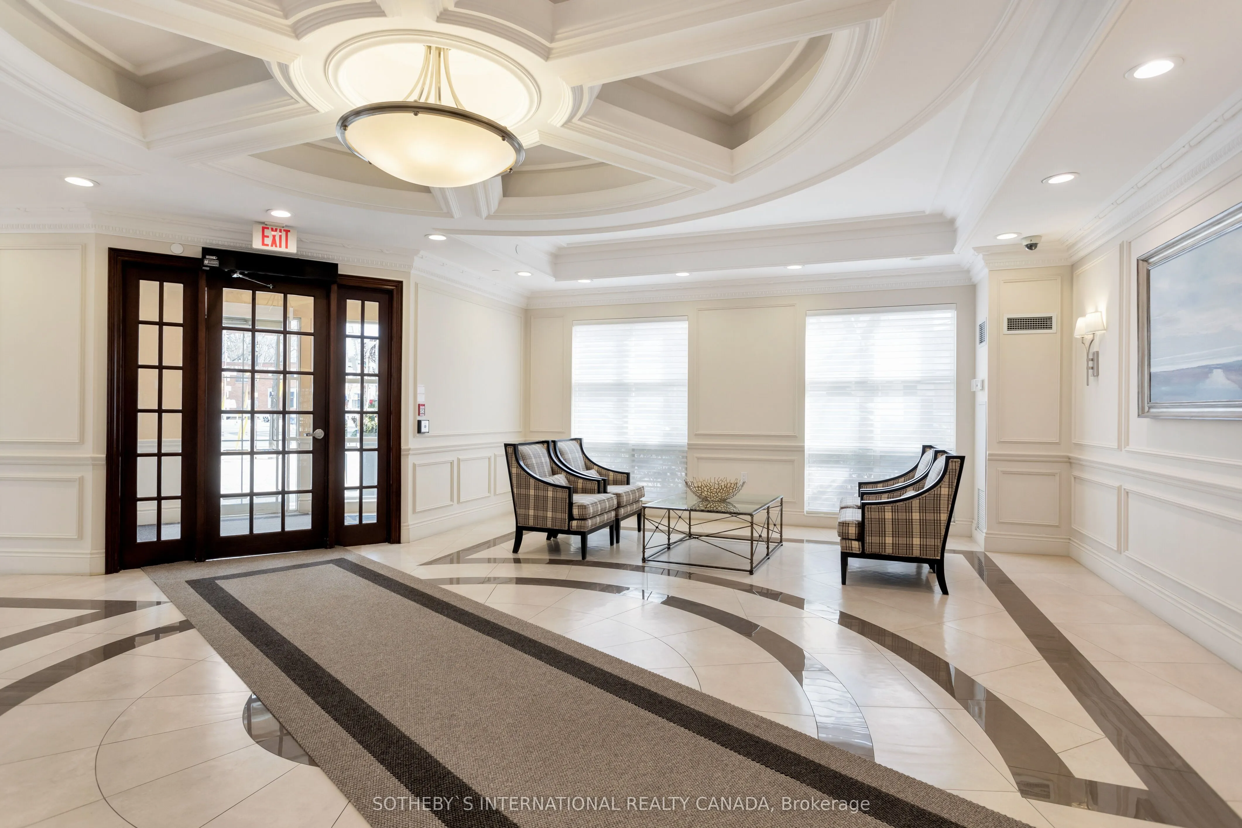 3085 Bloor Street W, #207