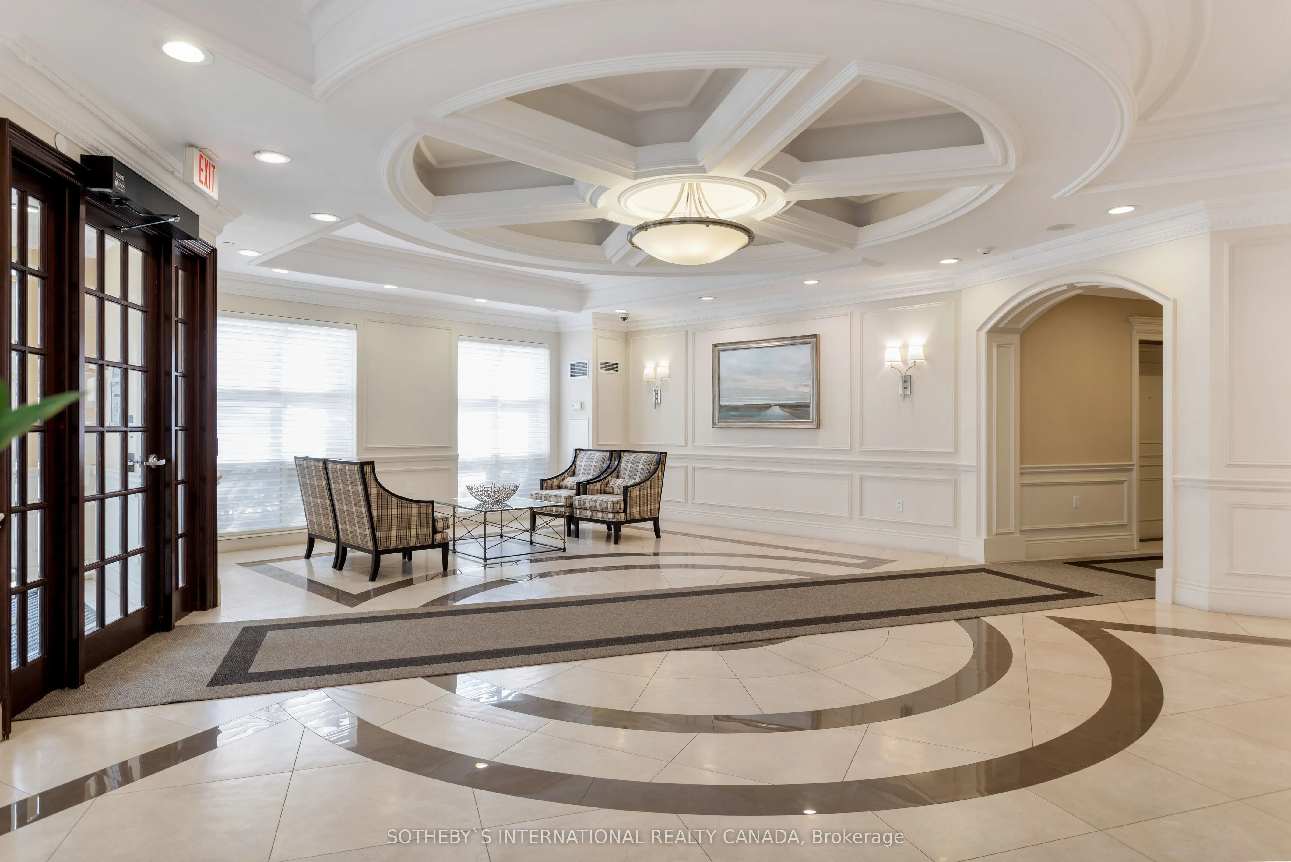 3085 Bloor Street W, #207