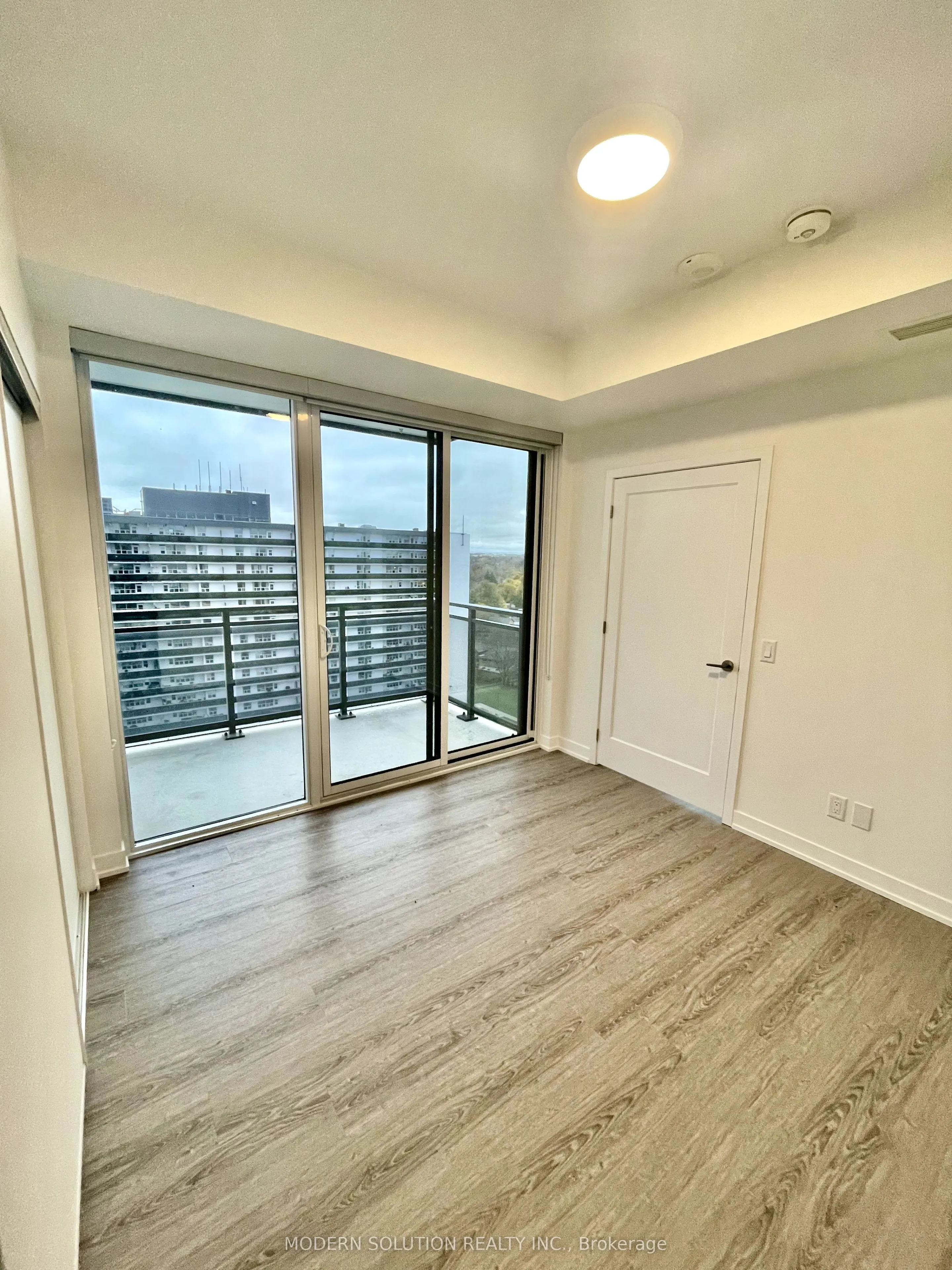 2215 Sheridan Park Drive, #1102