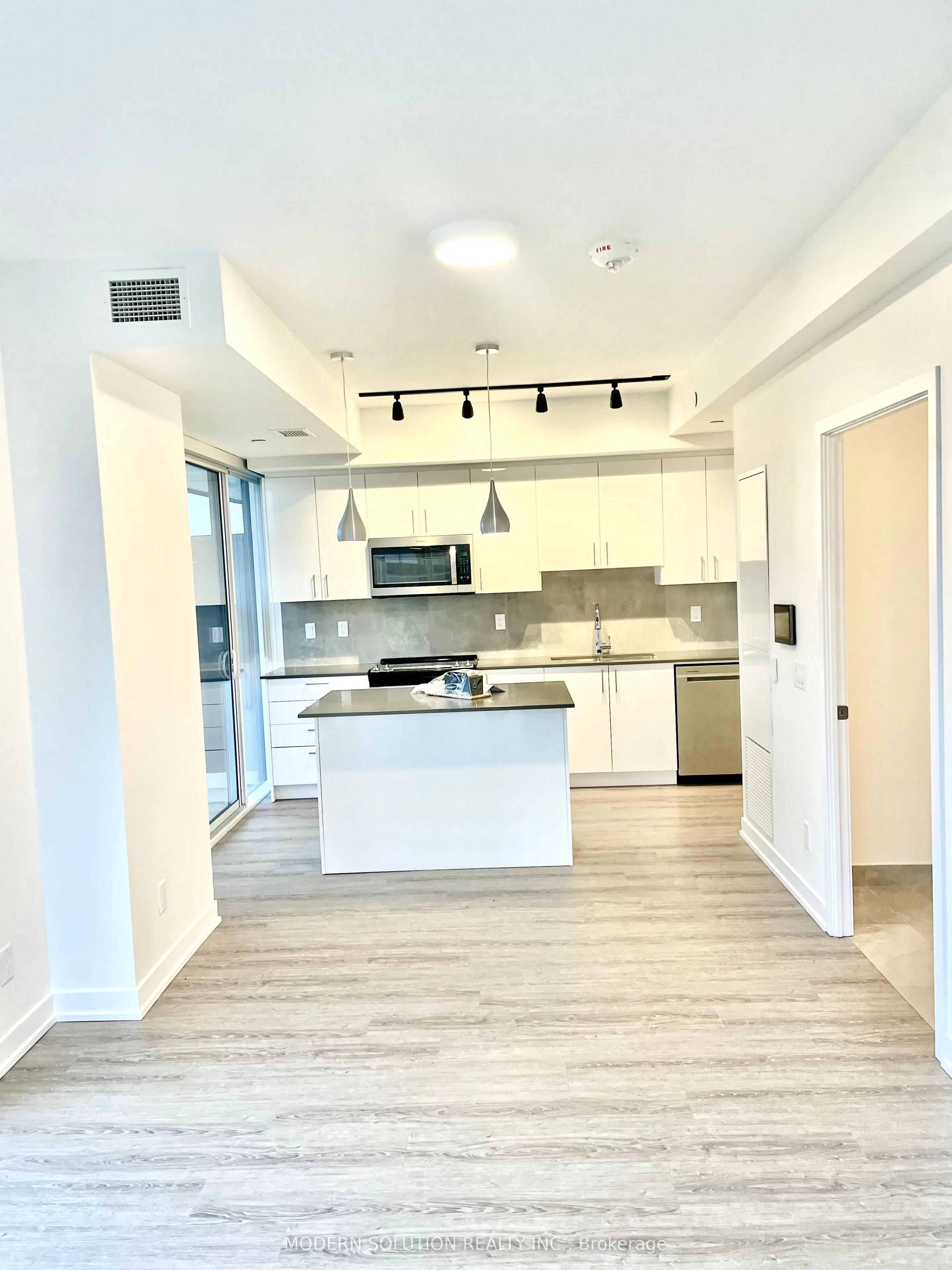 2215 Sheridan Park Drive, #1102