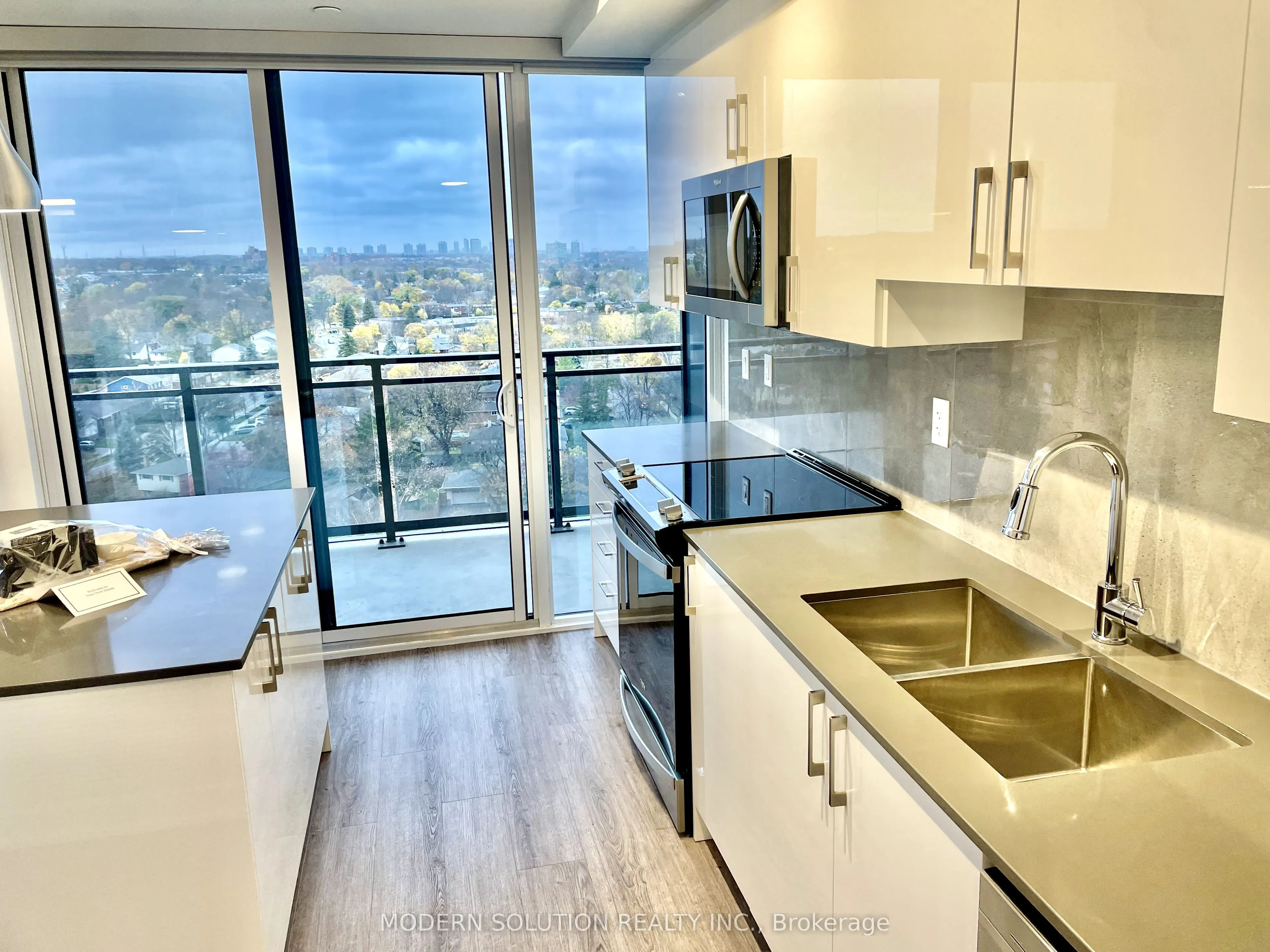 2215 Sheridan Park Drive, #1102