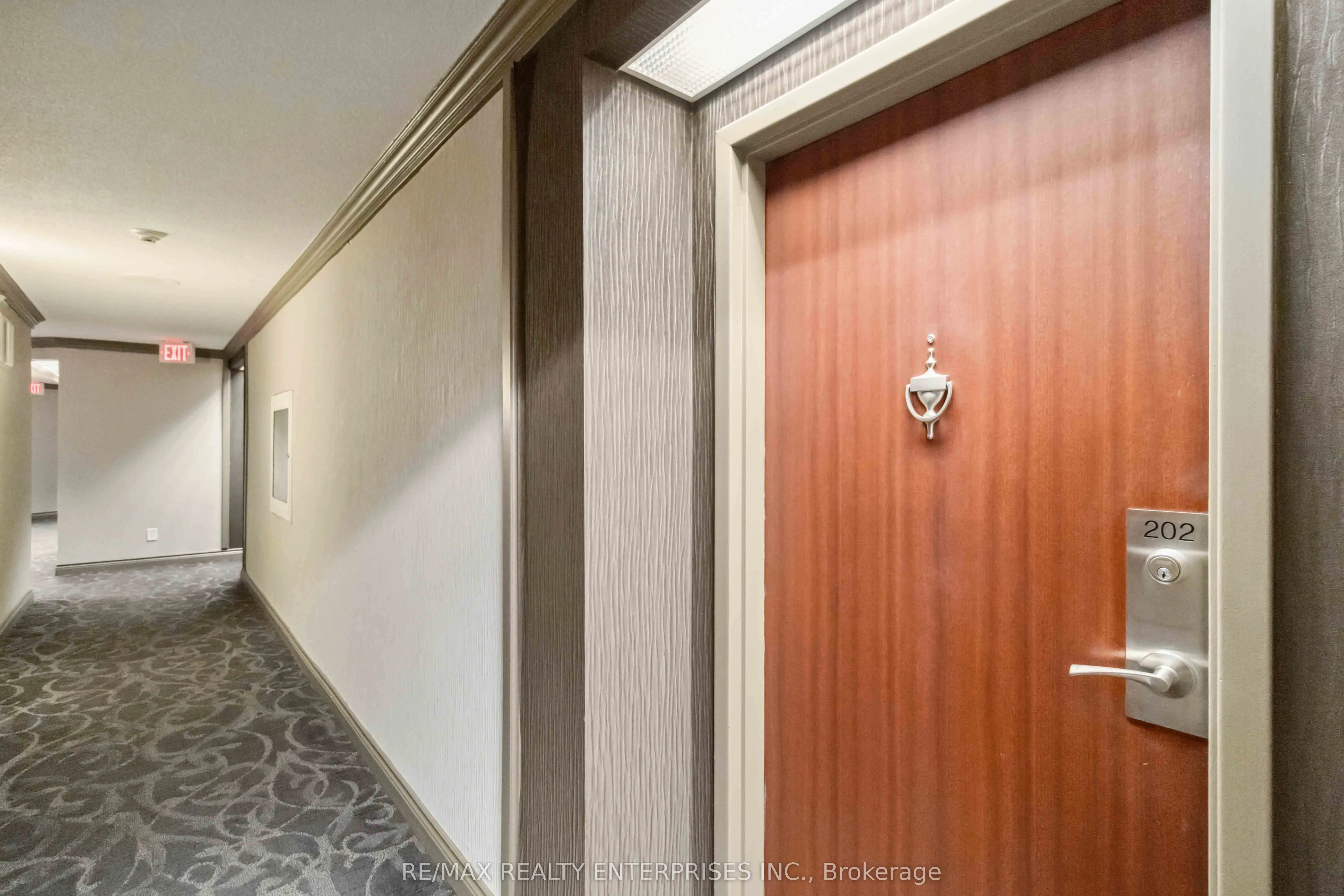 880 Dundas Street W, #202