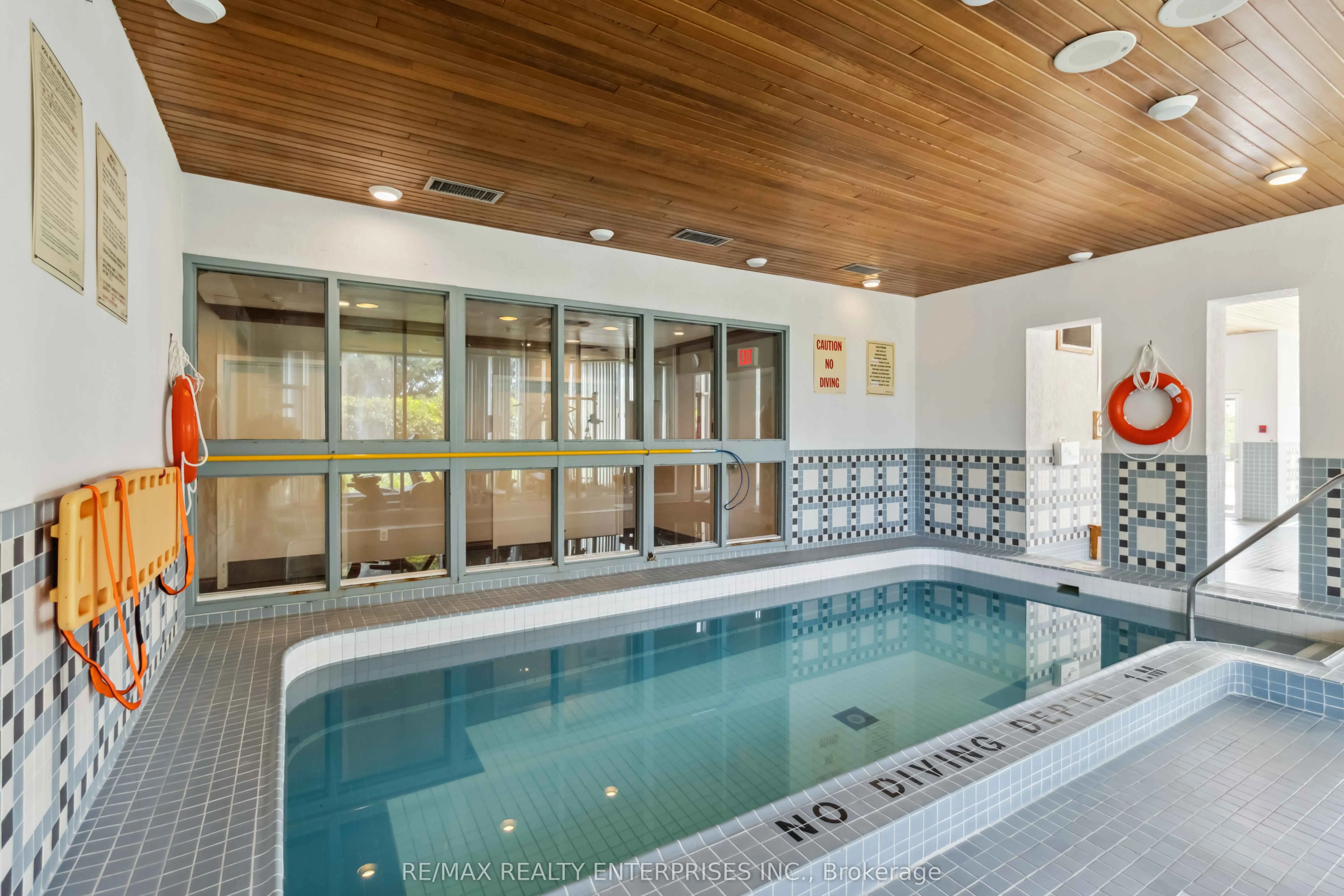 880 Dundas Street W, #202