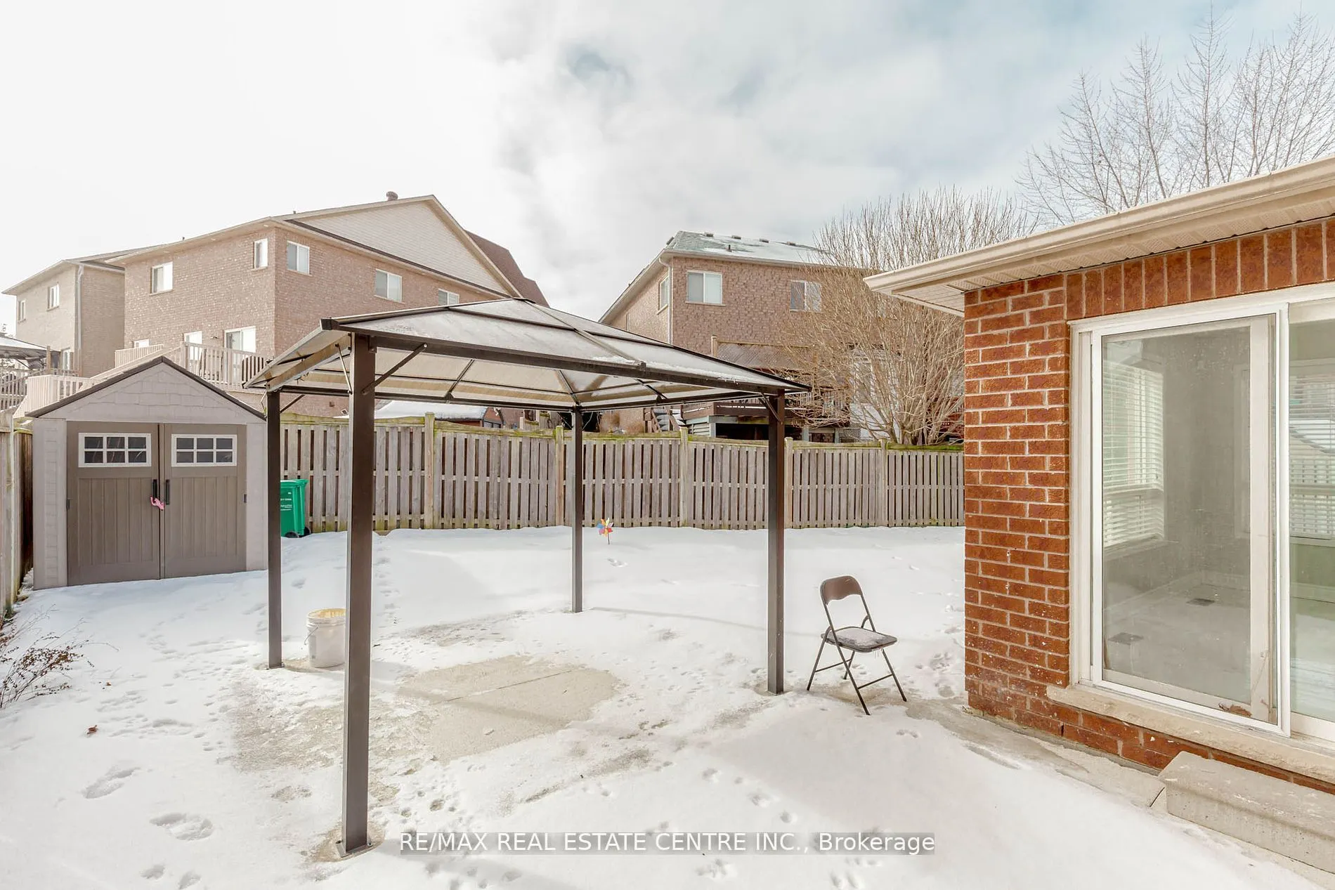 12 Tregate Crescent W