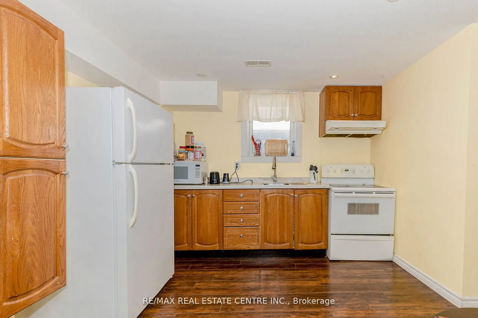 12 Tregate Crescent W