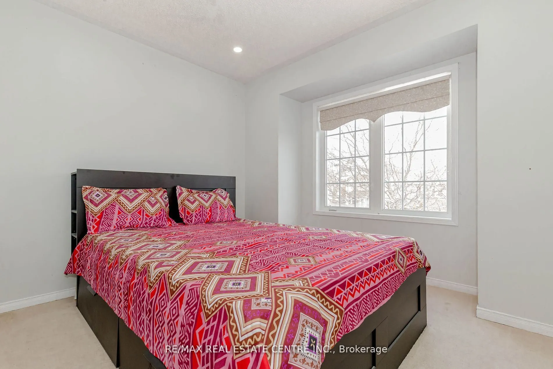 12 Tregate Crescent W