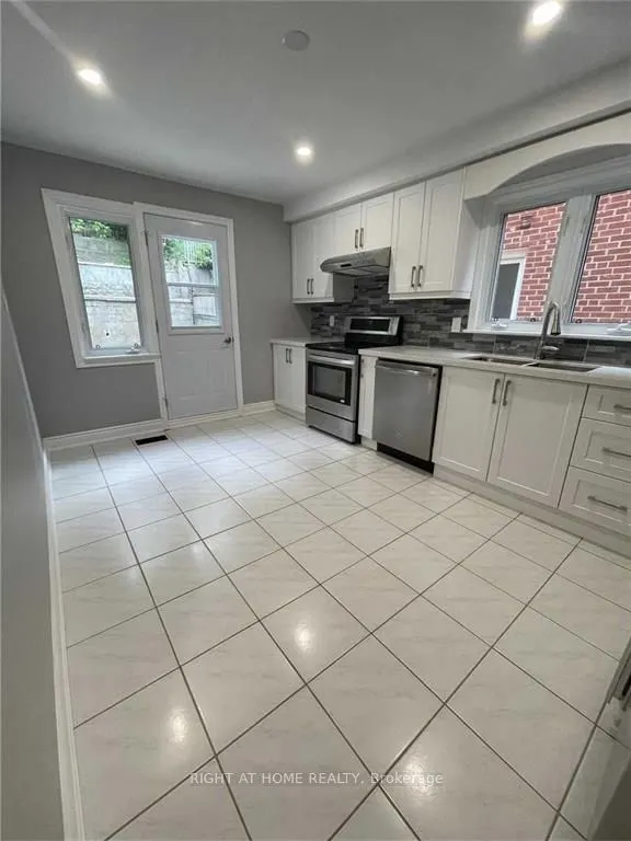 177 Gooch Avenue, #2