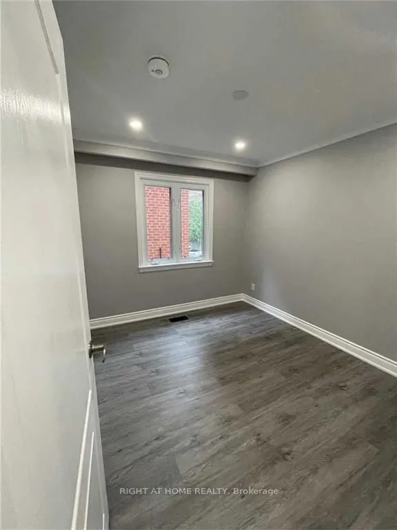 177 Gooch Avenue, #2