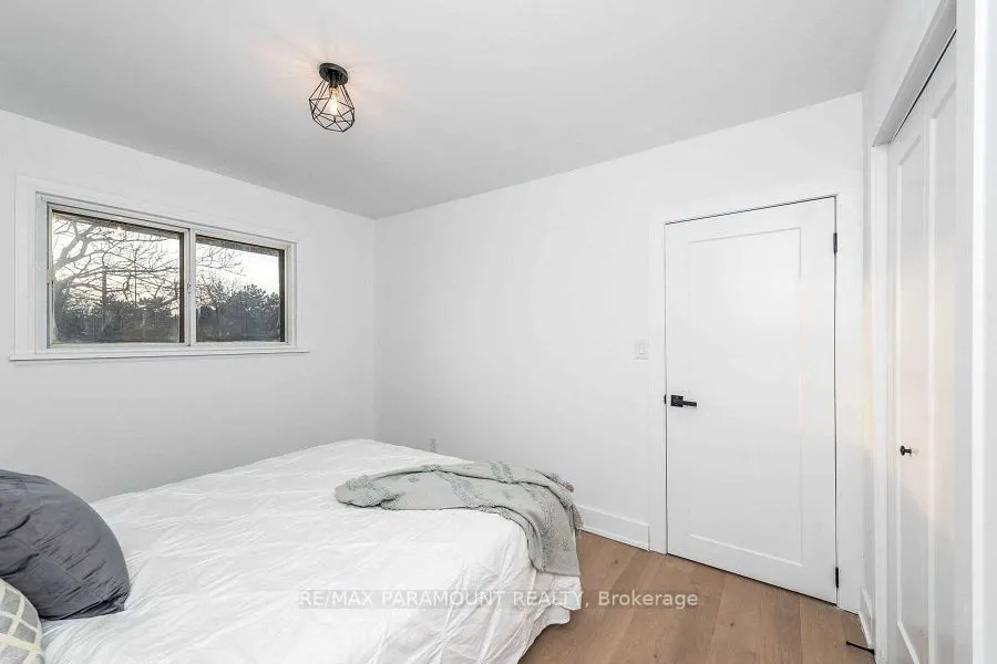 6 Arkley Crescent