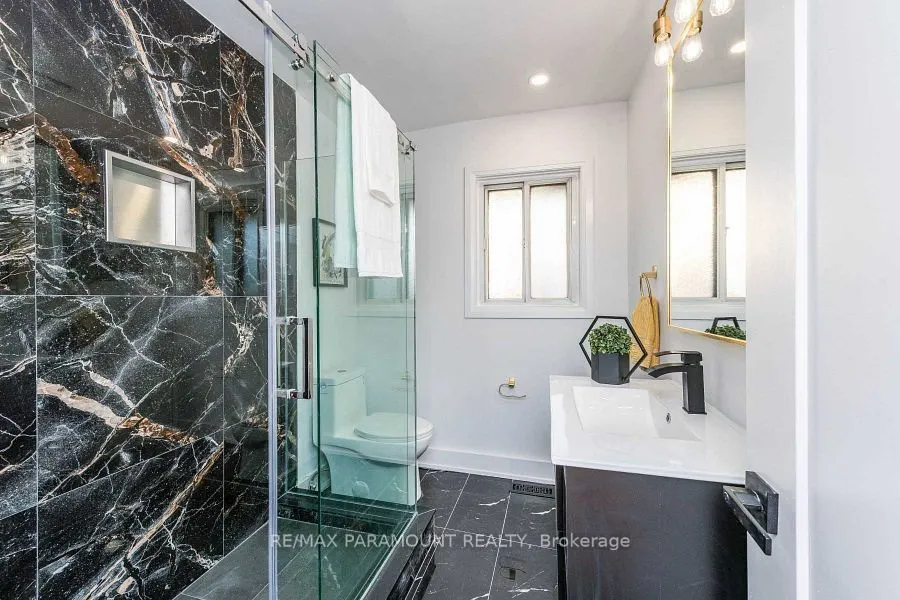 6 Arkley Crescent