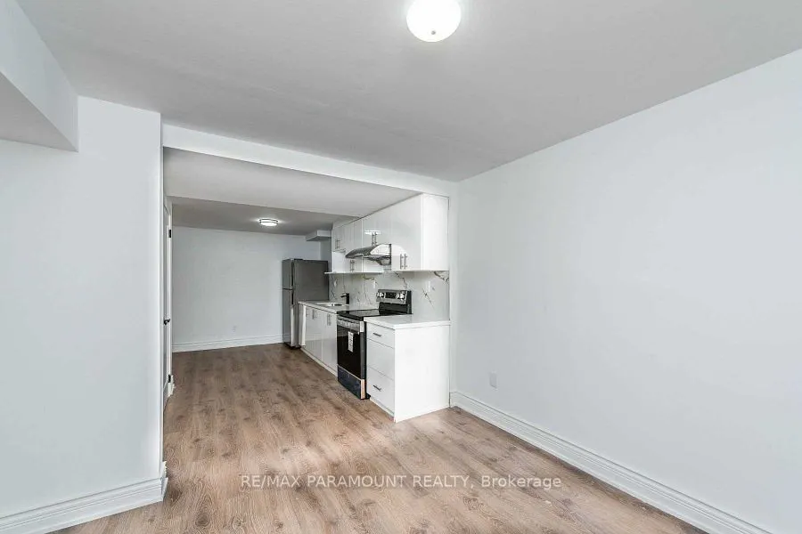 6 Arkley Crescent