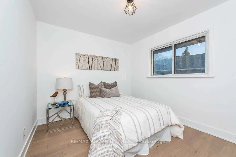 6 Arkley Crescent