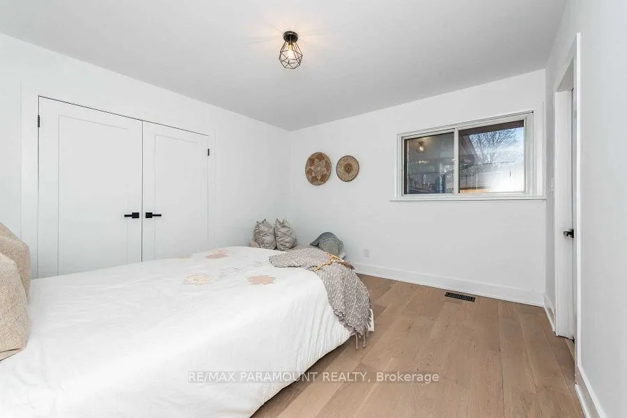 6 Arkley Crescent