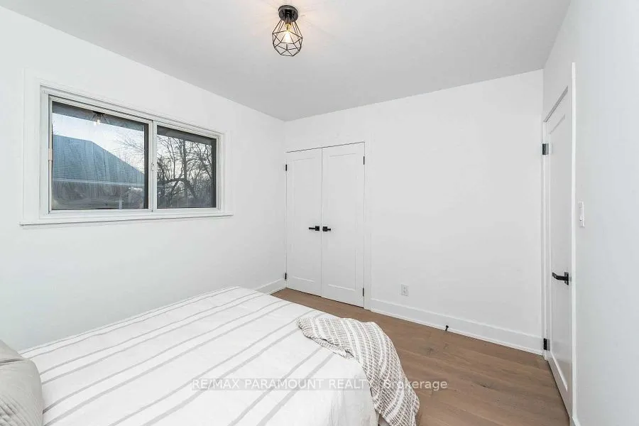 6 Arkley Crescent