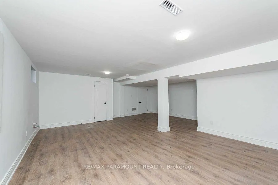 6 Arkley Crescent