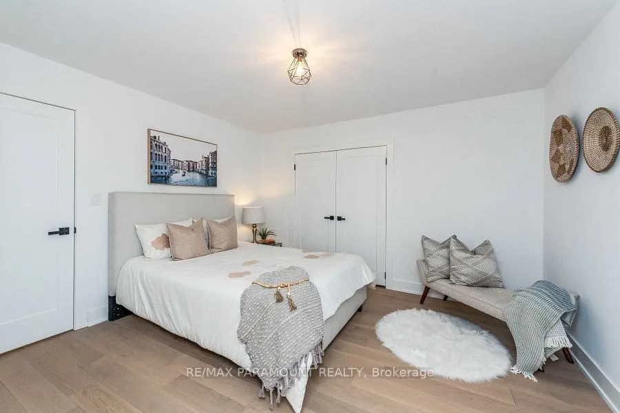 6 Arkley Crescent