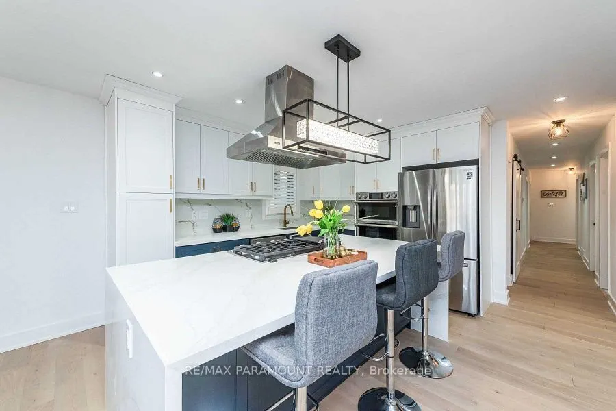 6 Arkley Crescent