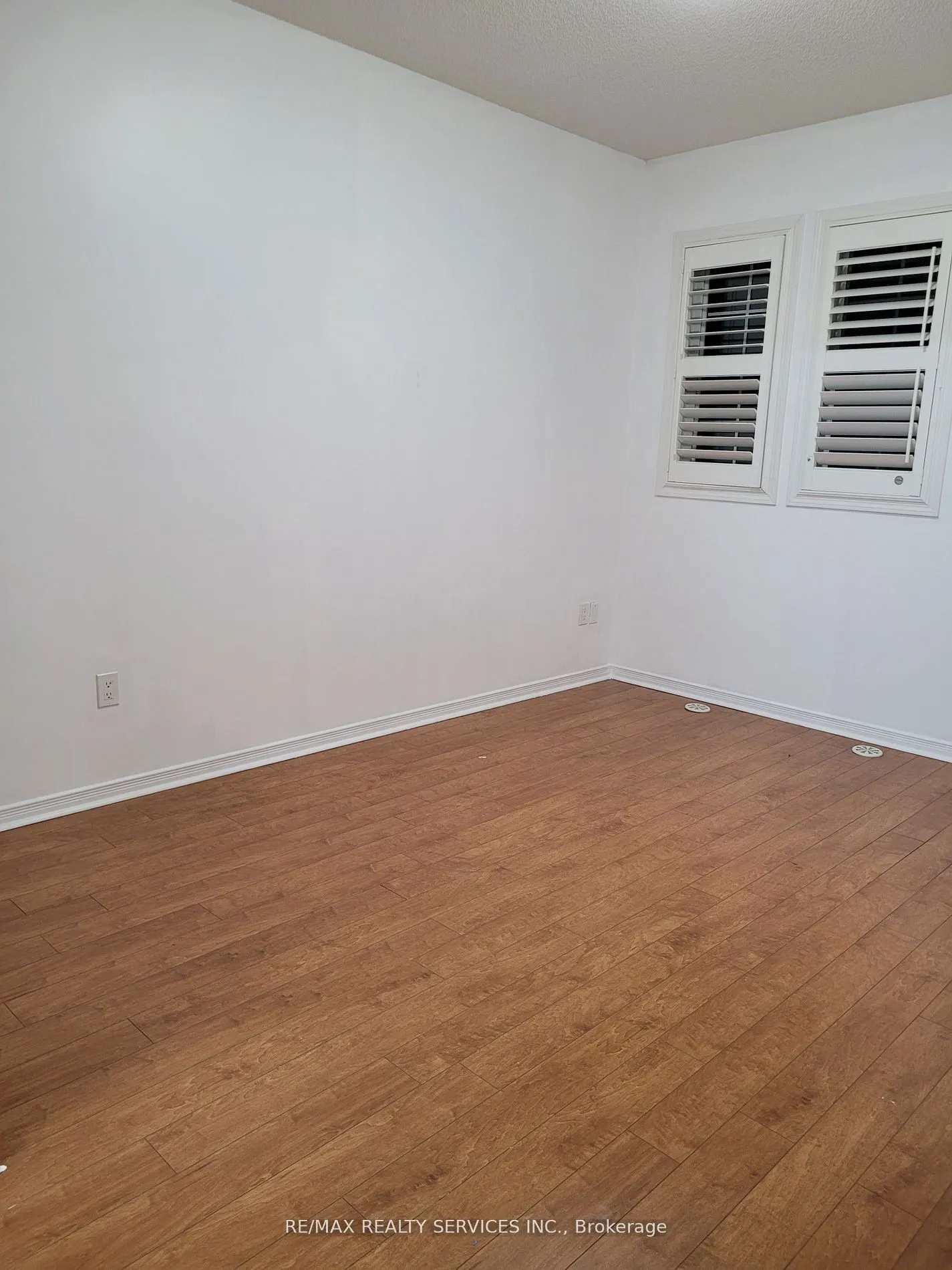180 Howden Boulevard #15