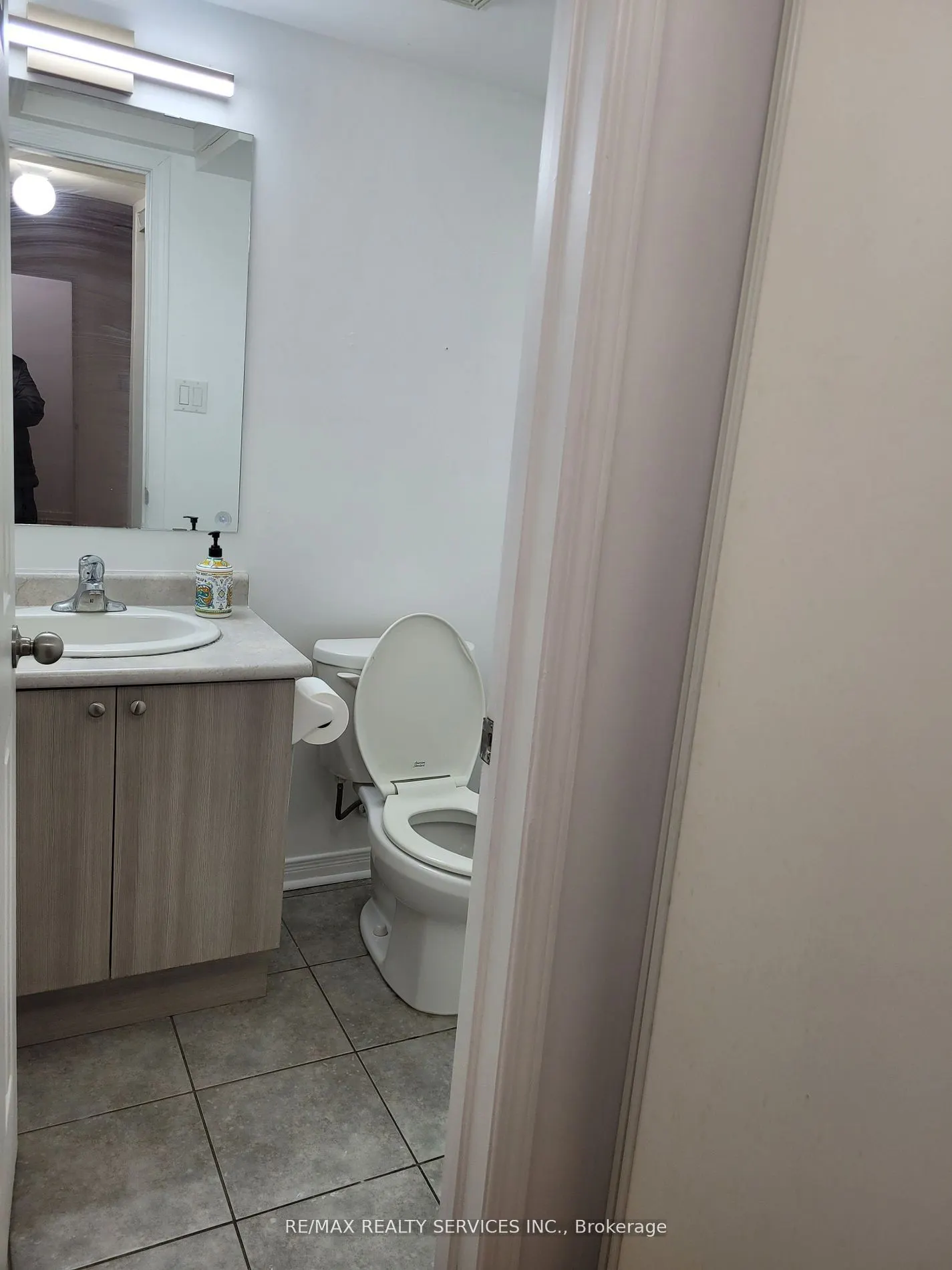 180 Howden Boulevard #15