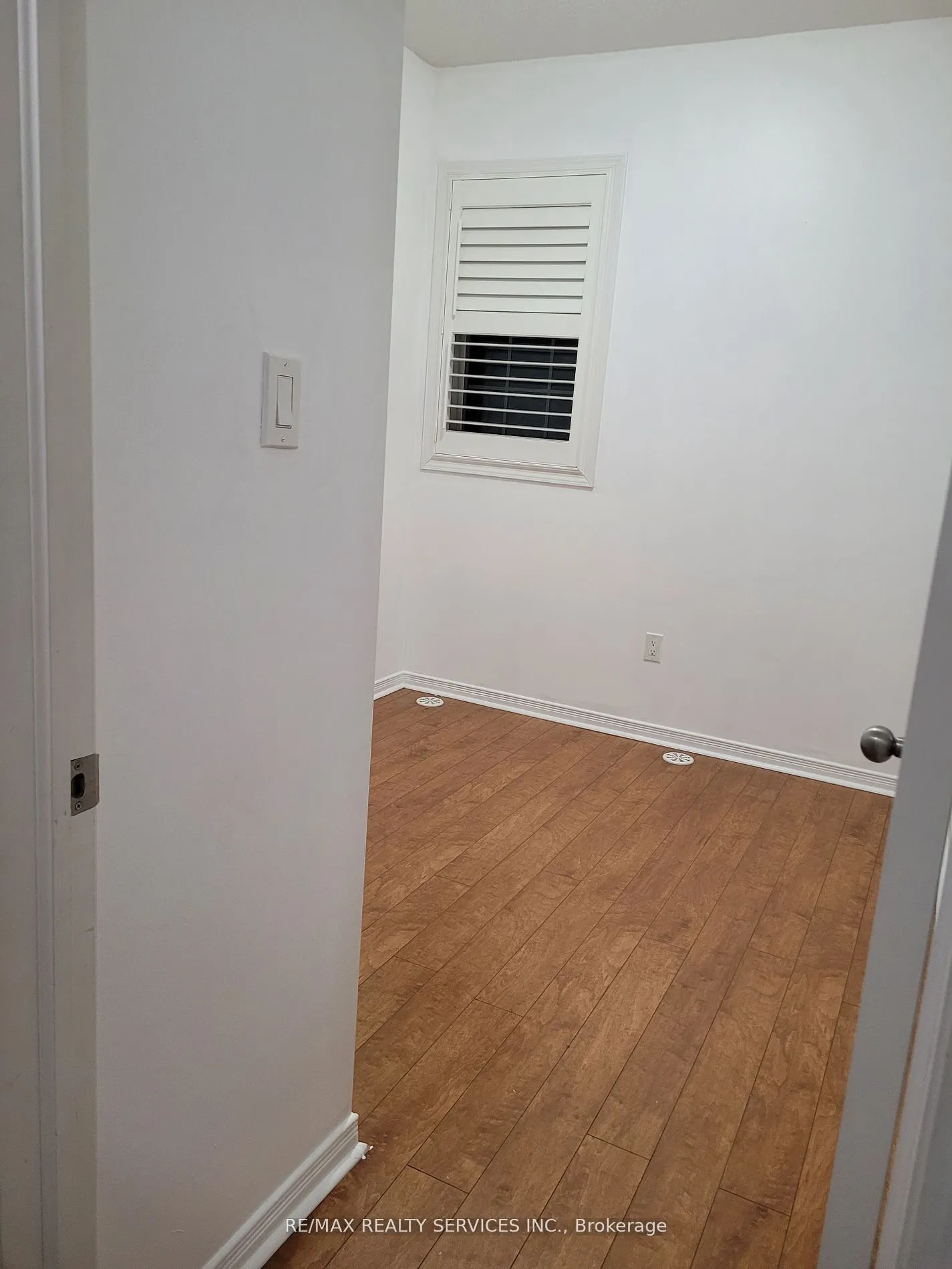 180 Howden Boulevard #15