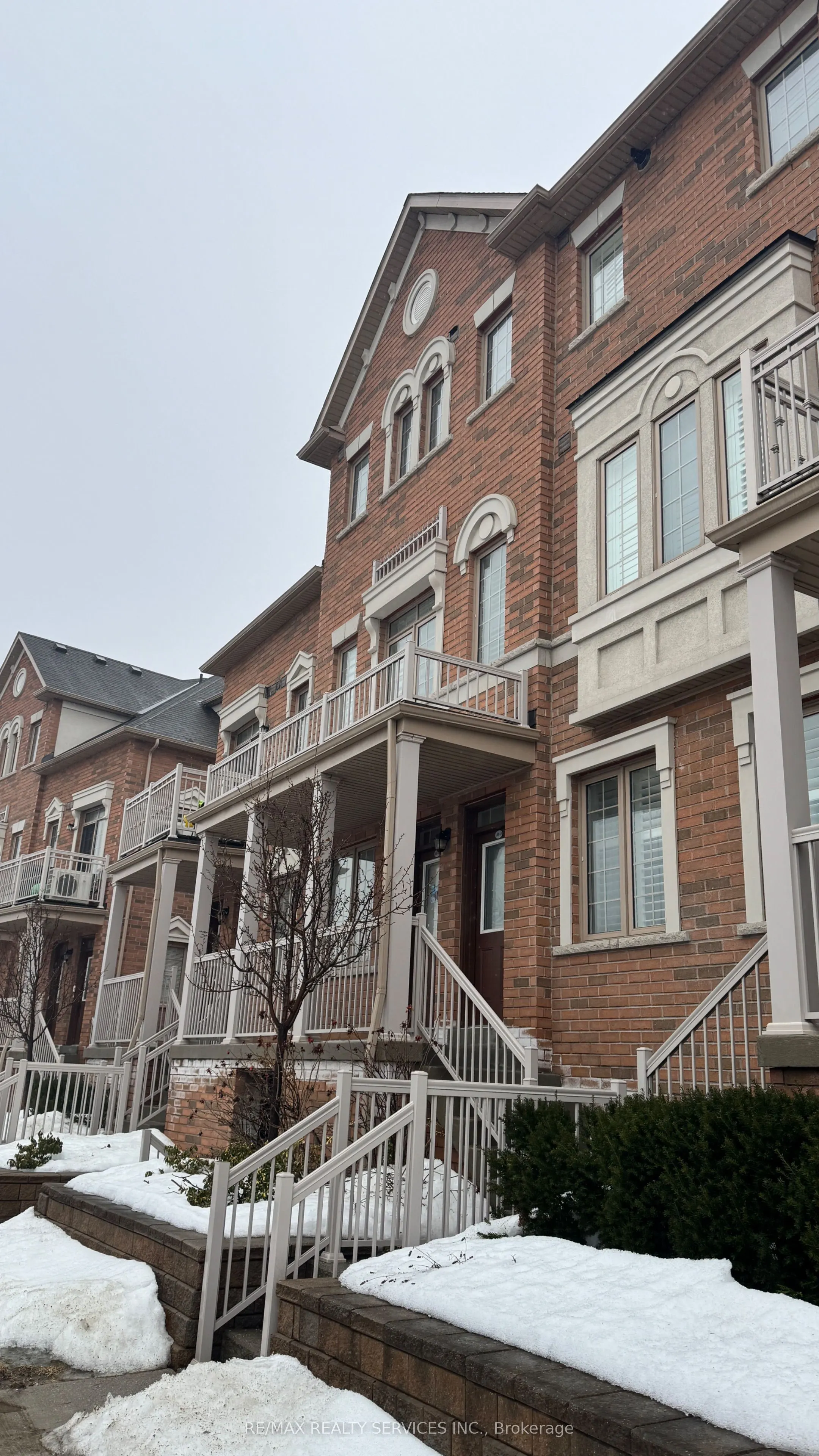180 Howden Boulevard #15