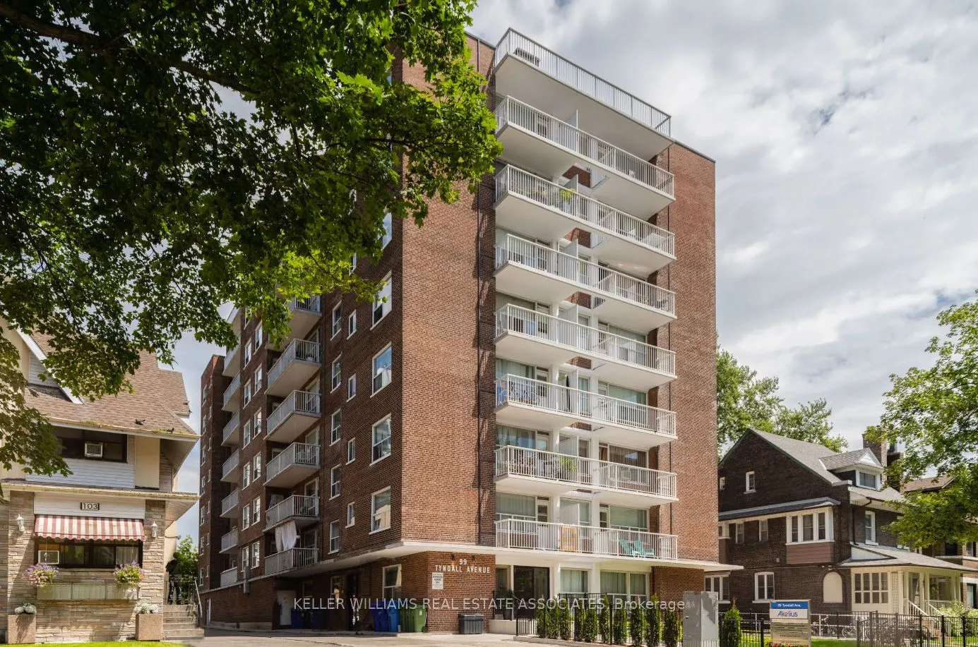 99 Tyndall Avenue, #601