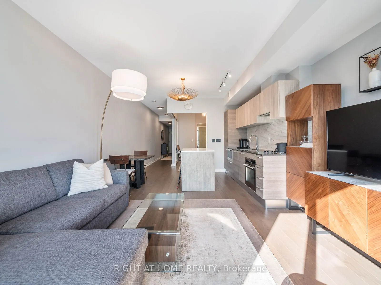 530 Indian Grove, #318