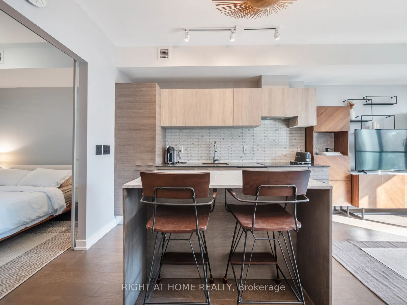 530 Indian Grove, #318