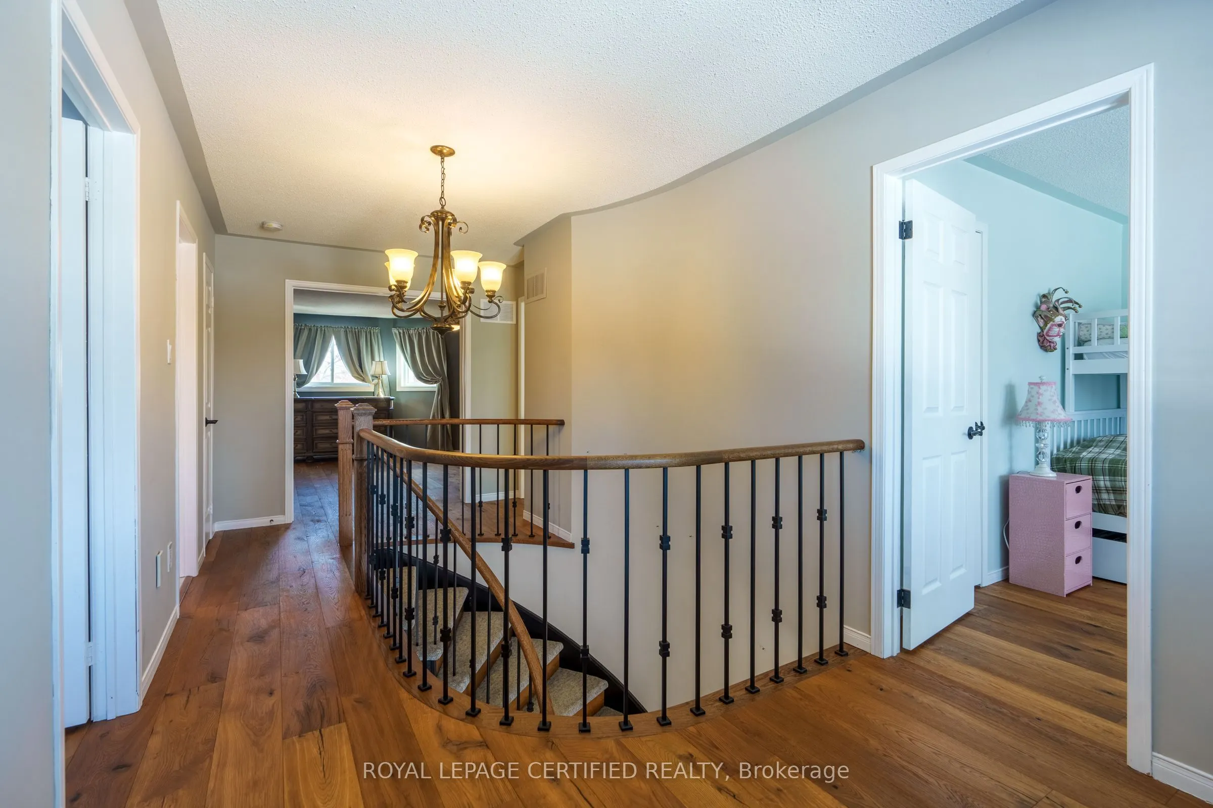 6 Craig Crescent