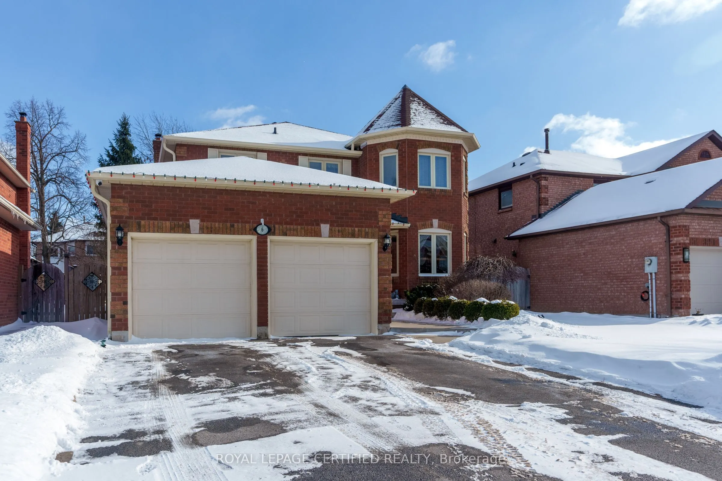 6 Craig Crescent
