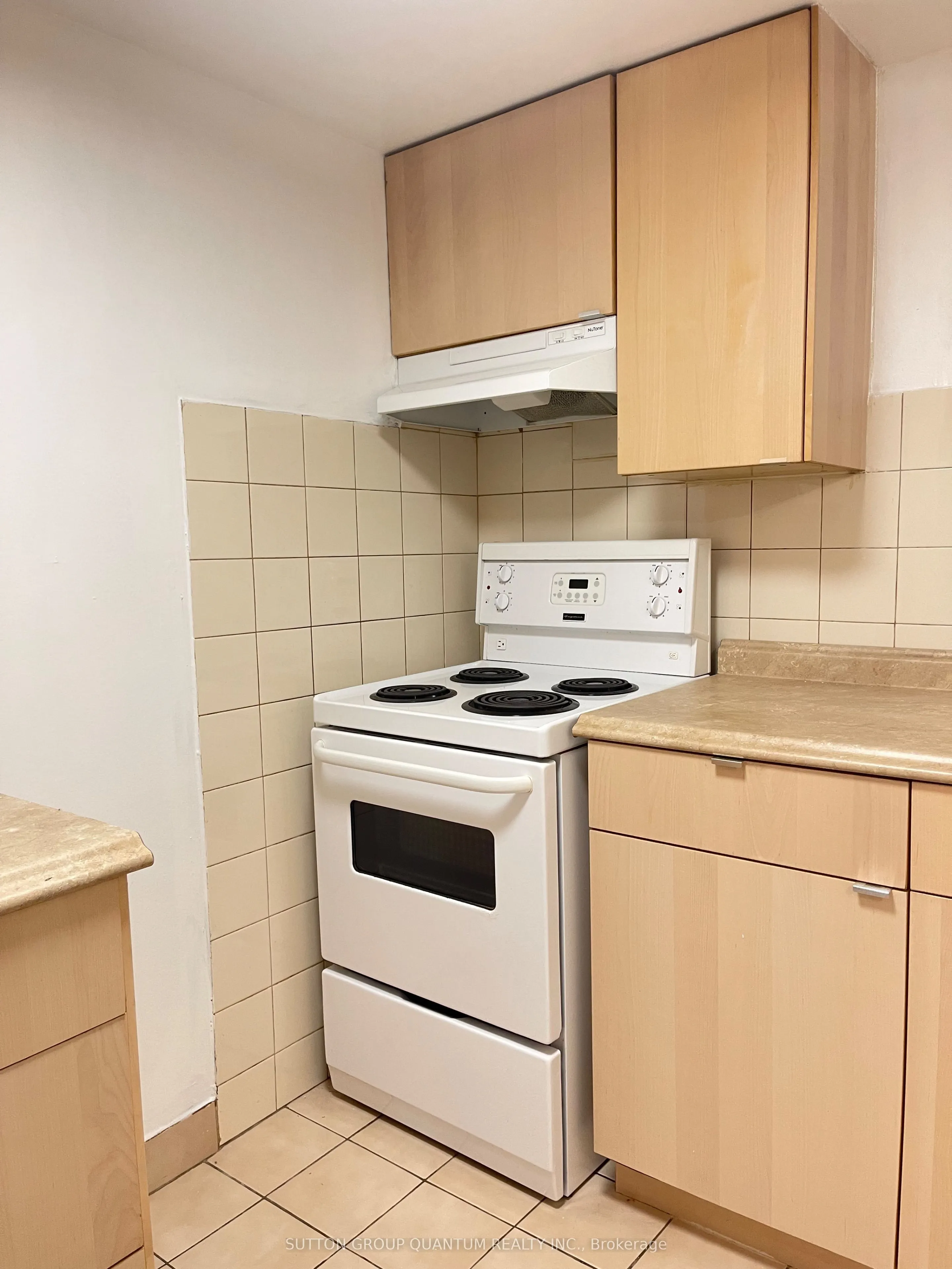 339 Lakeshore Road E ##2