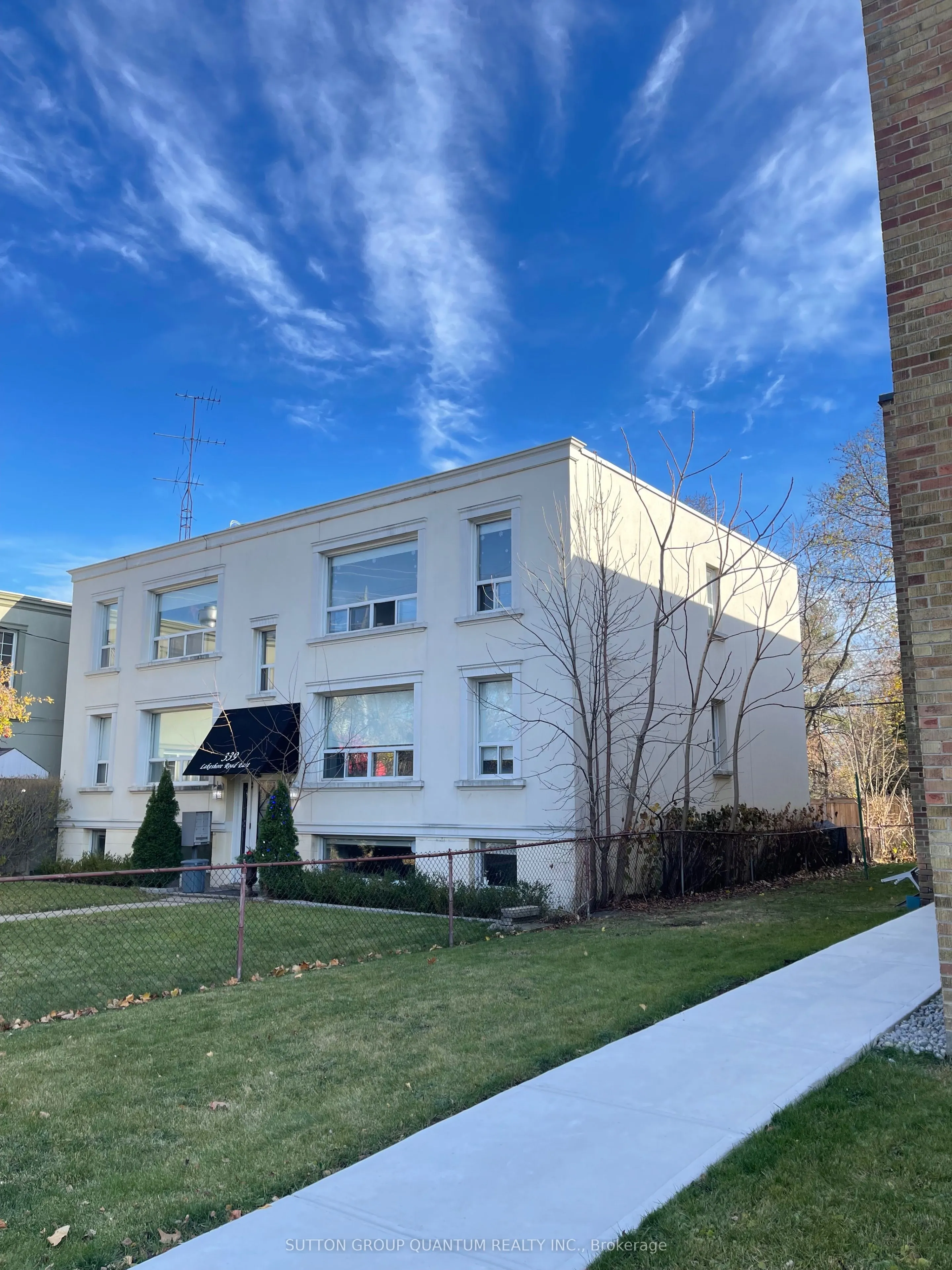 339 Lakeshore Road E ##2